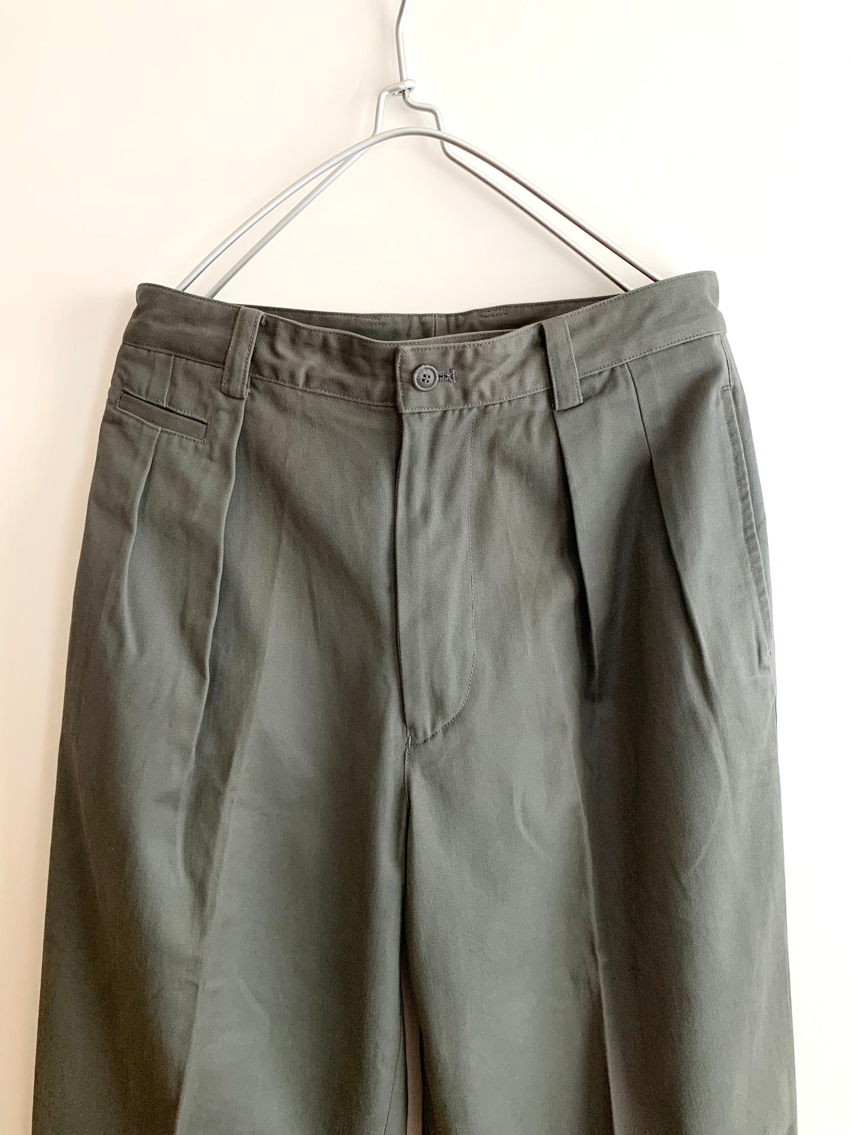 【 ISSEY MIYAKE 】
2TAC CHINO PANTS