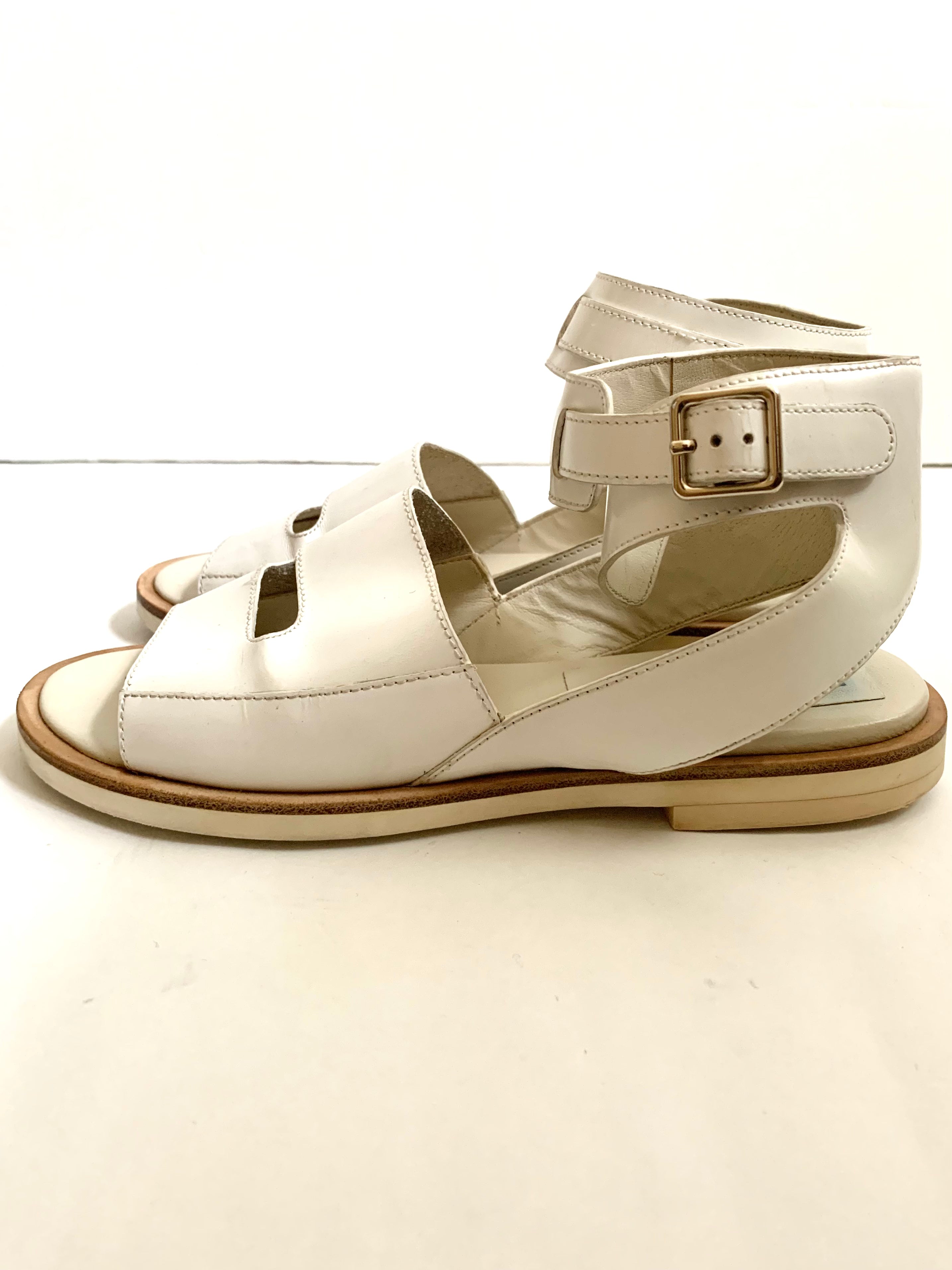 【 JIL SANDER NAVY 】Leather sandals