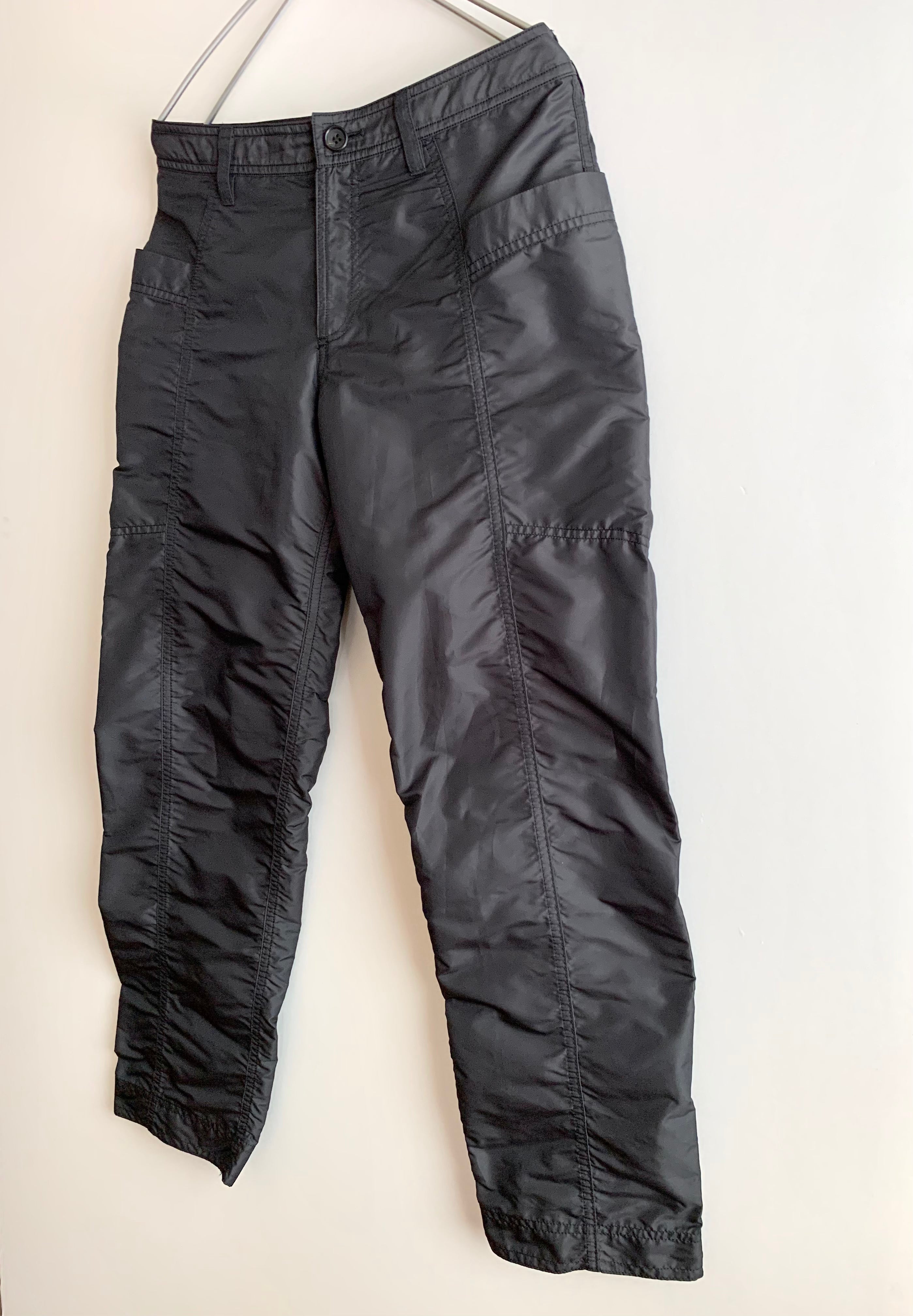 【 ISSEY MIYAKE 】Nylon Tapered Design Pants