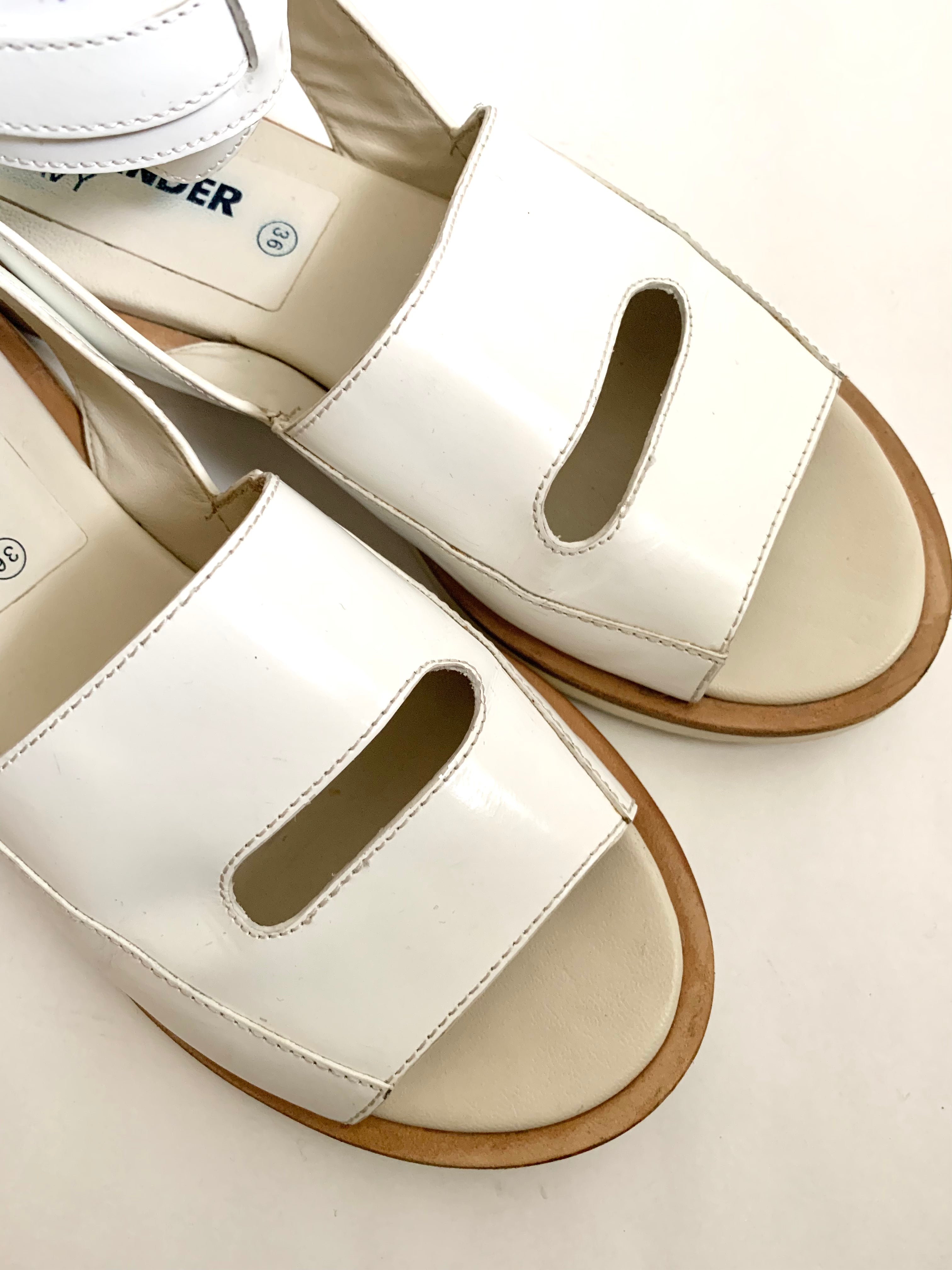 【 JIL SANDER NAVY 】Leather sandals