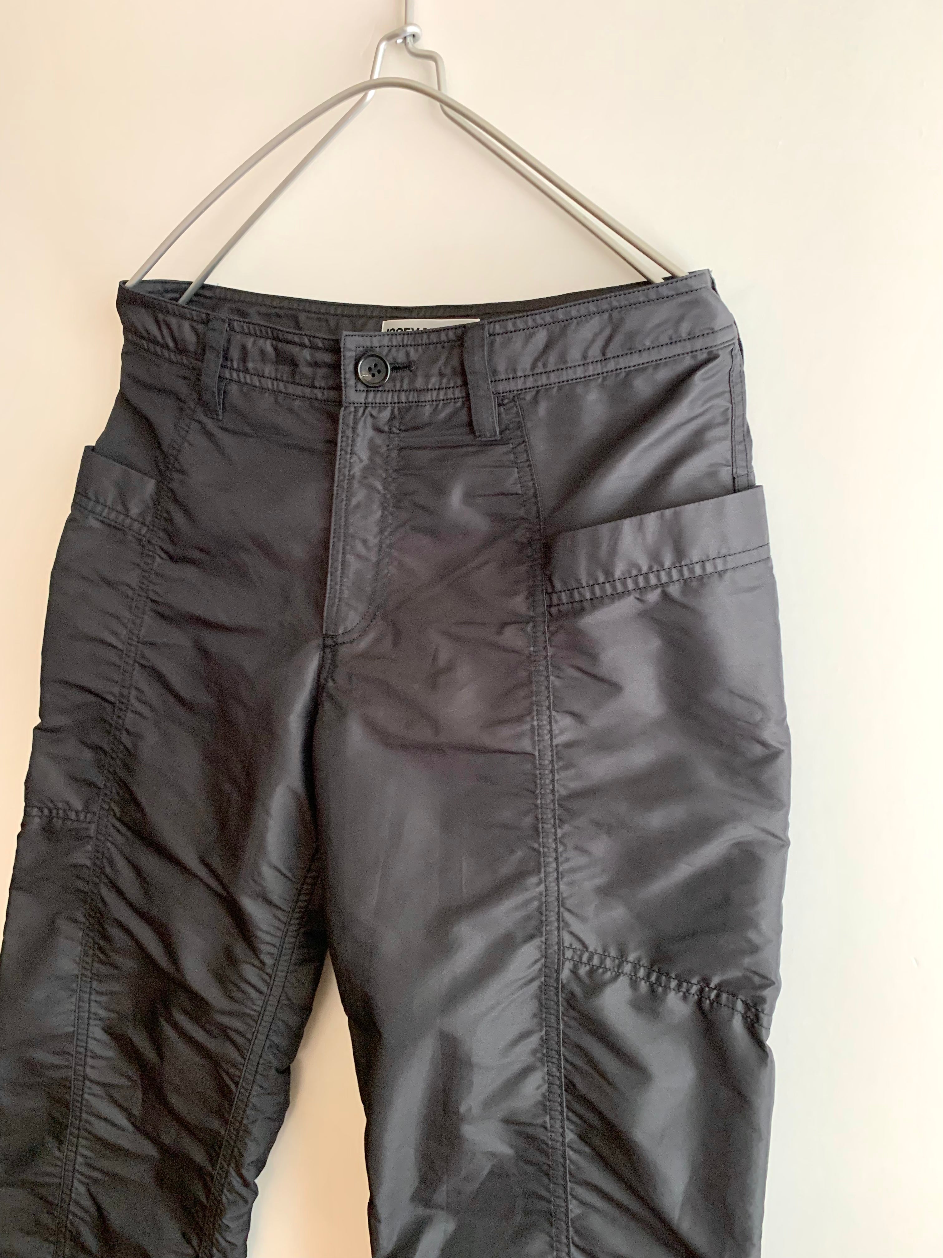 【 ISSEY MIYAKE 】Nylon Tapered Design Pants