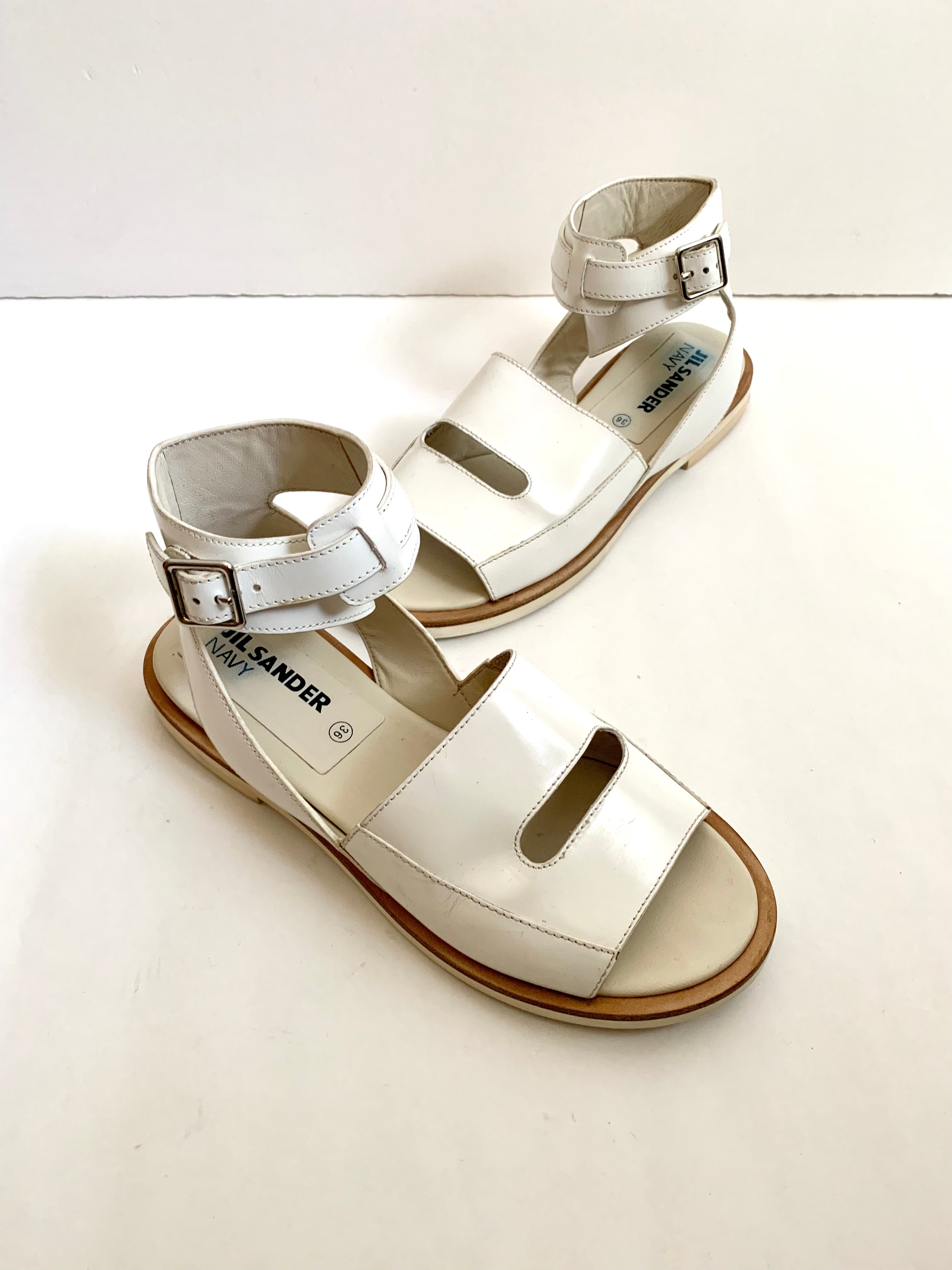 【 JIL SANDER NAVY 】Leather sandals