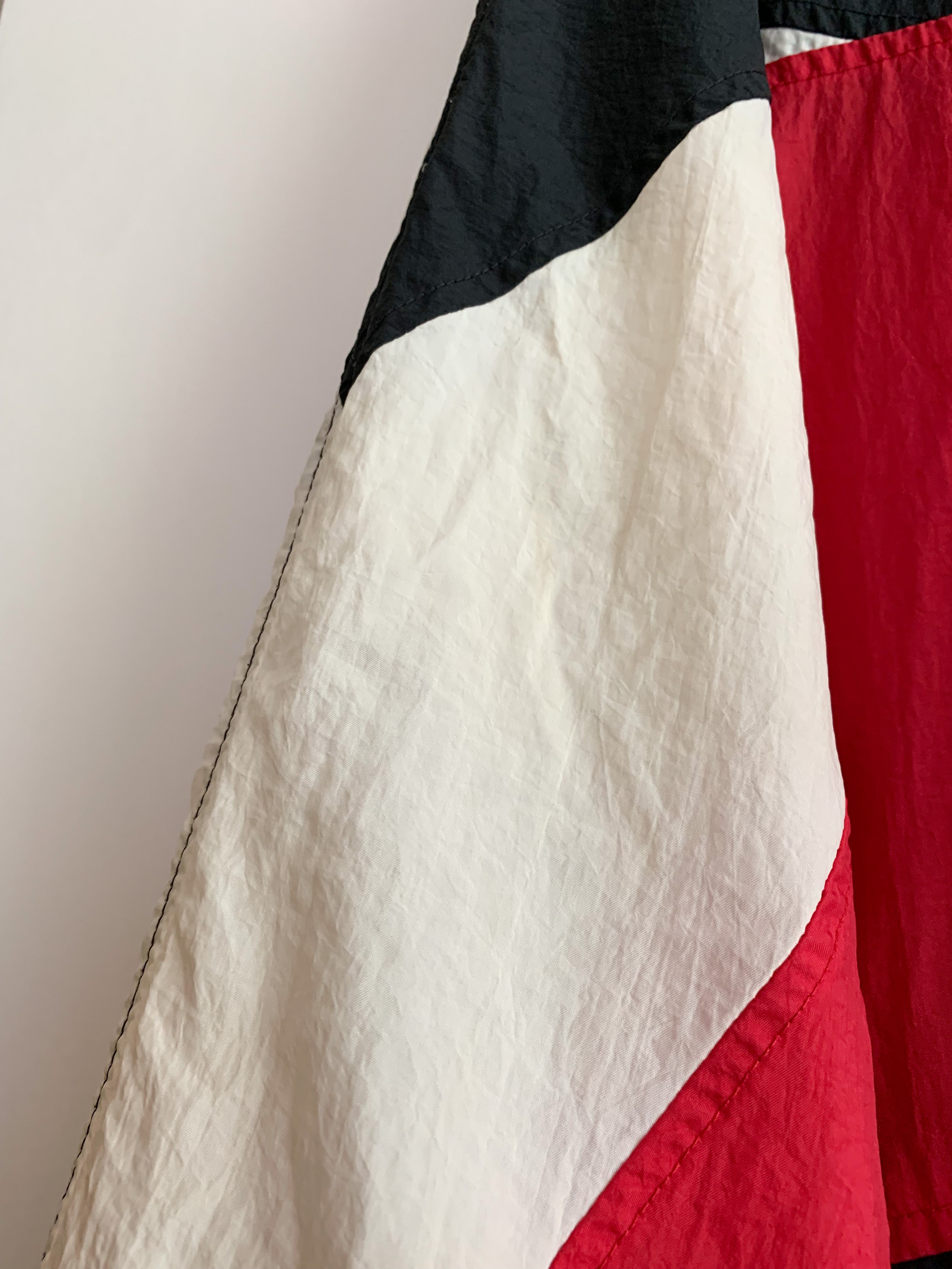 【 90s NIKE × Foot Locker 】 Nylon Jacket