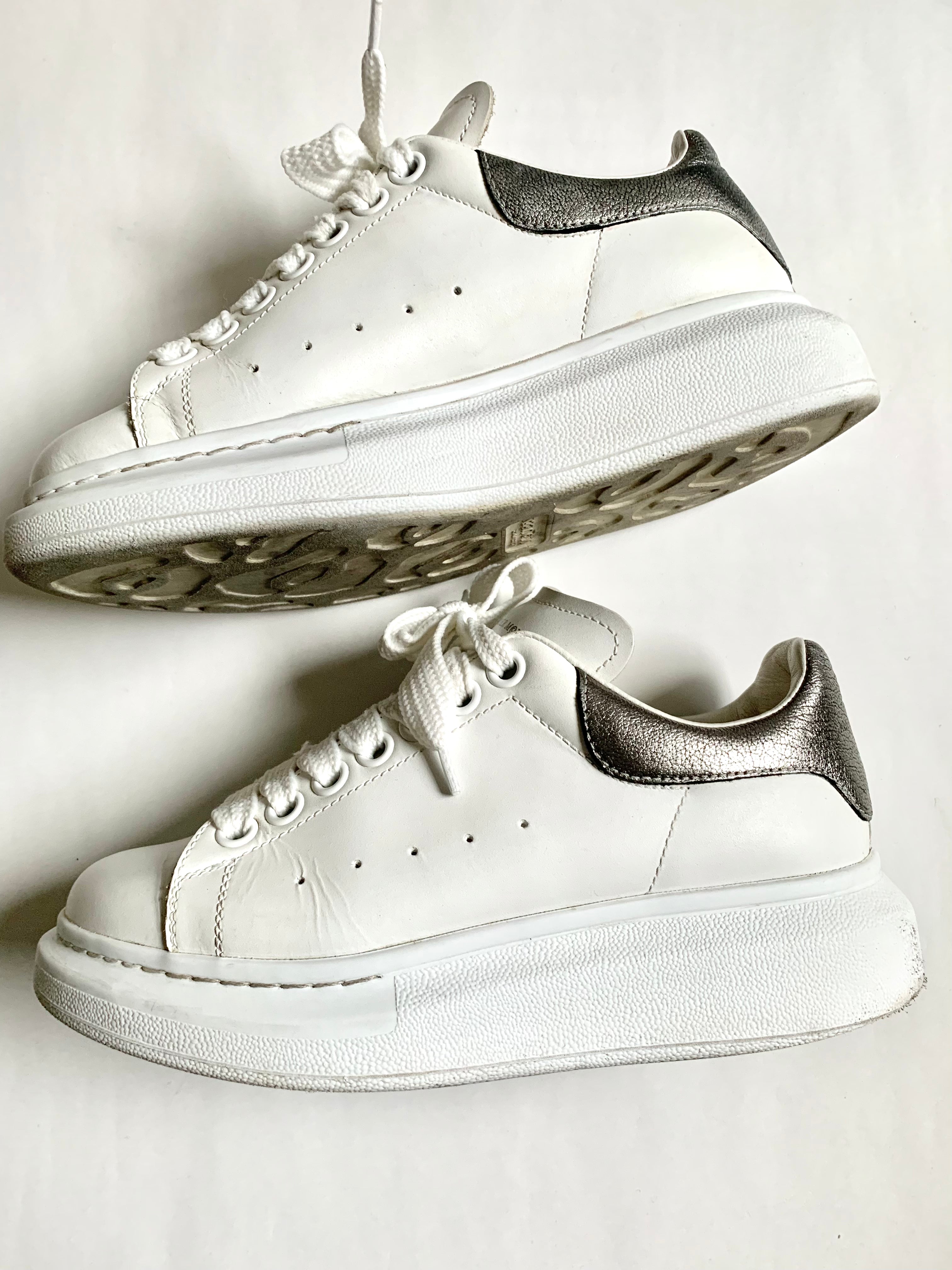 【 ALEXANDER McQEEN 】 Thick sole Sneakers