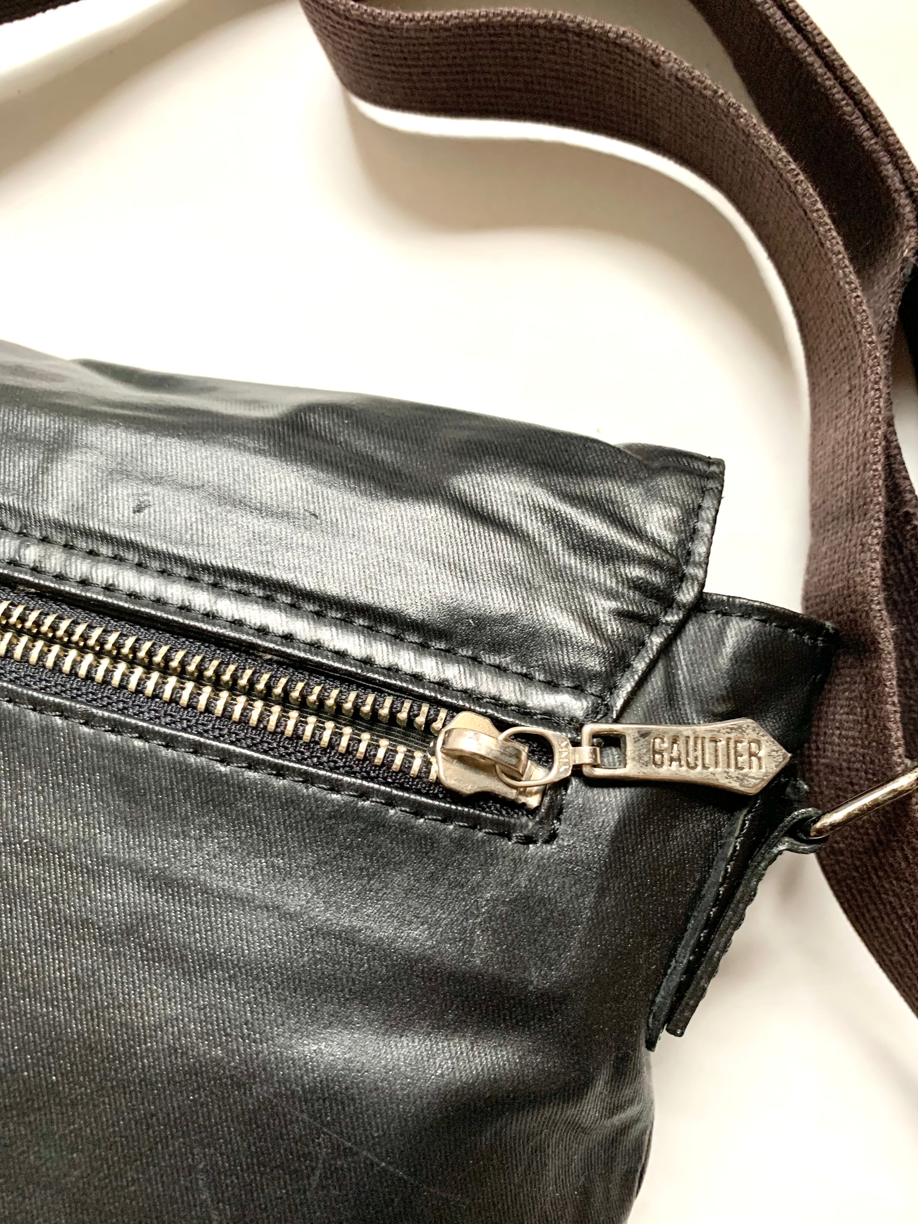【 Jean Paul GAULTIER  】Skull shoulder Bag