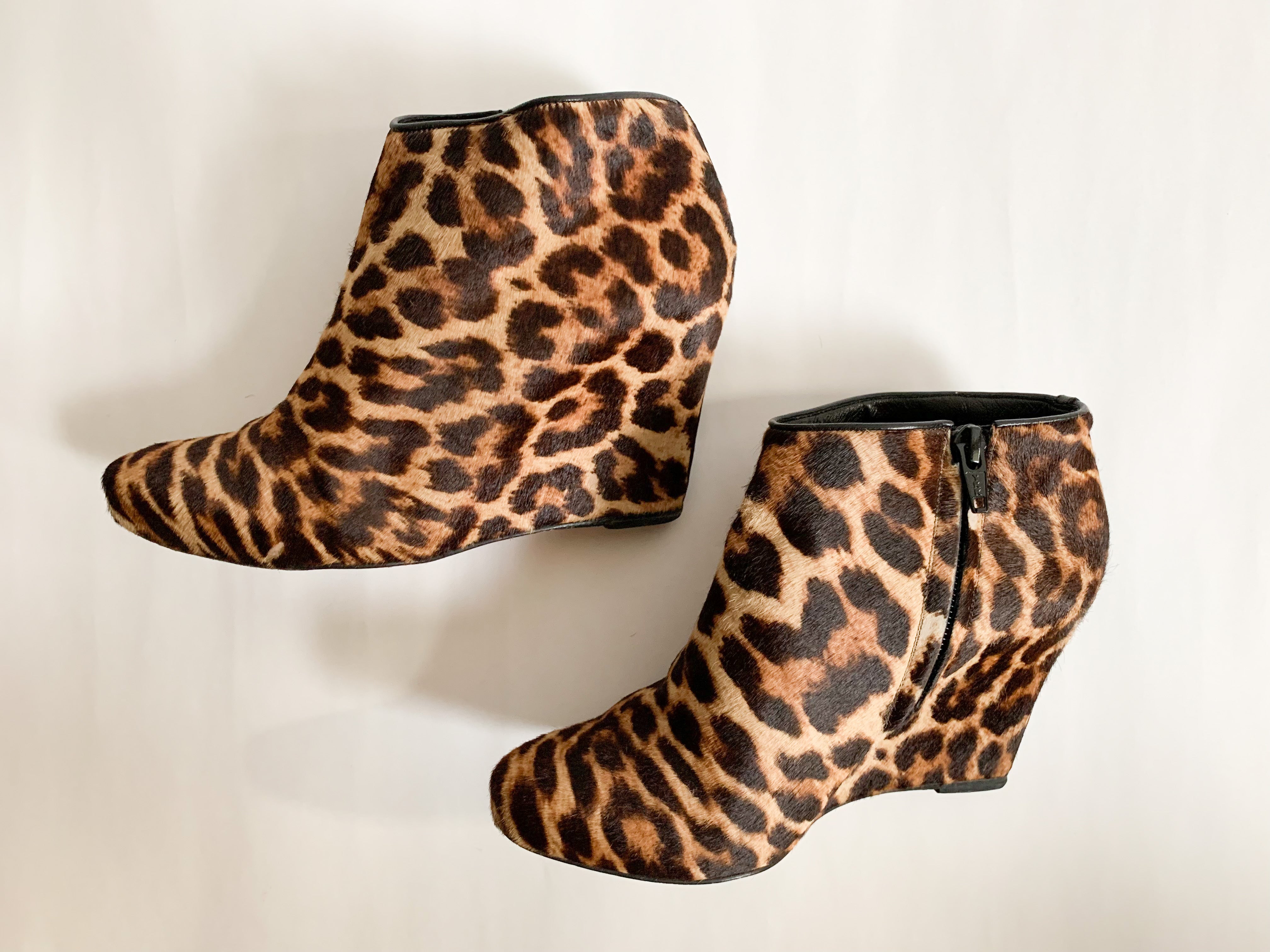 【 Christian Louboutin 】 Leopard Boots