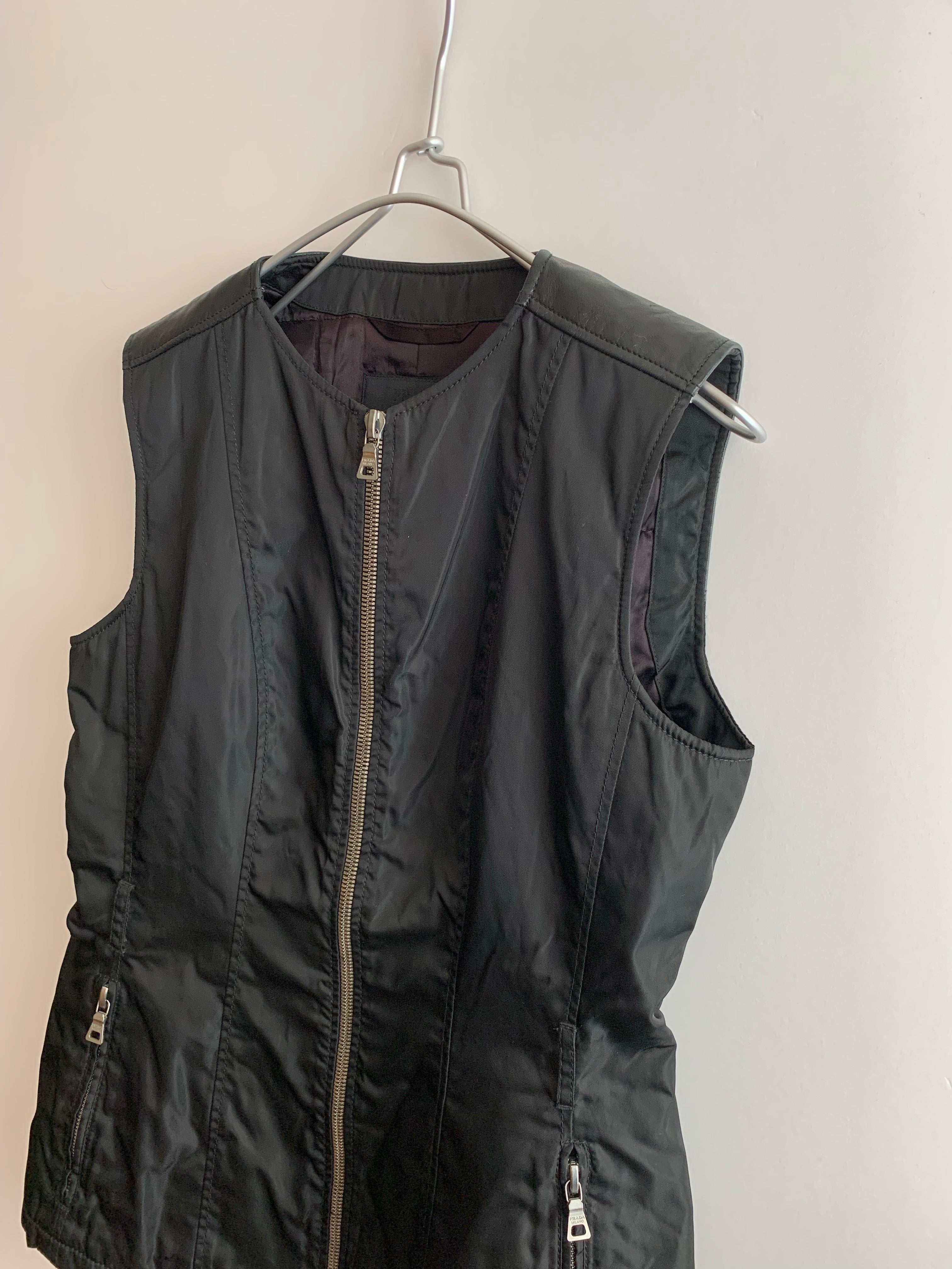 【 PRADA 】NYLON×LEATHER VEST