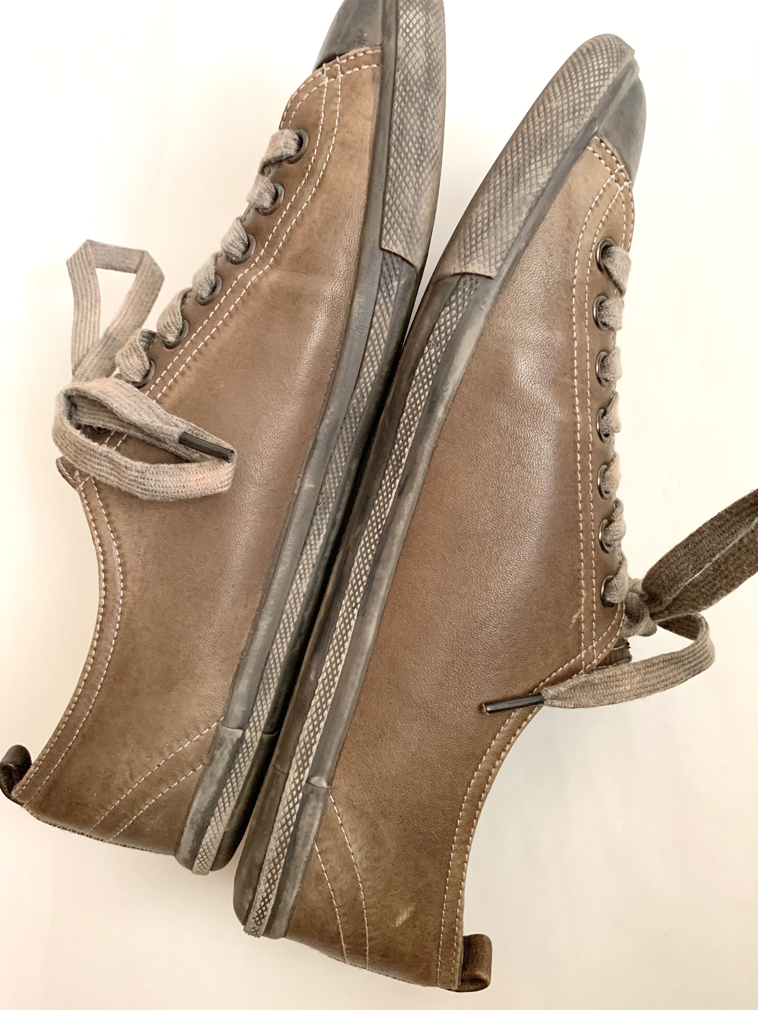 【 PRADA 】Leather Sneaker