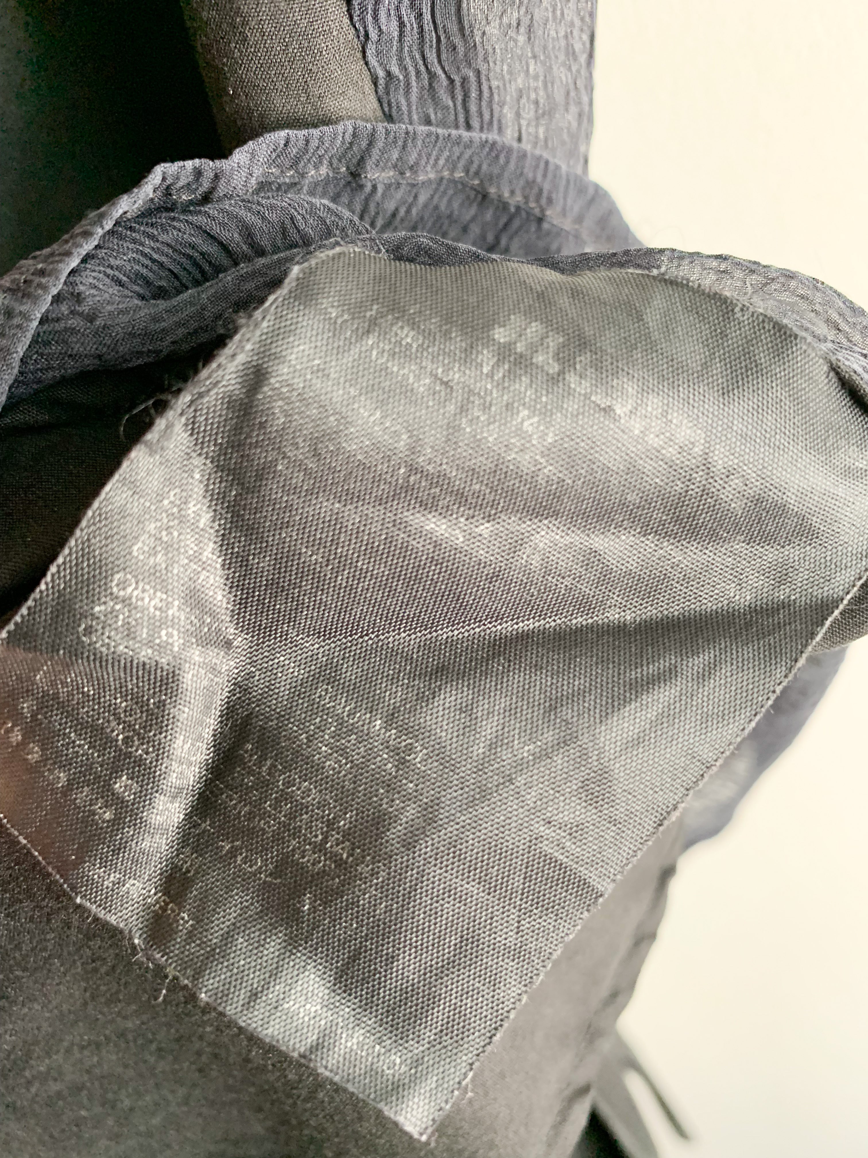 【 JIL SANDER 】 Buck See-through No-Sleeve Shirts