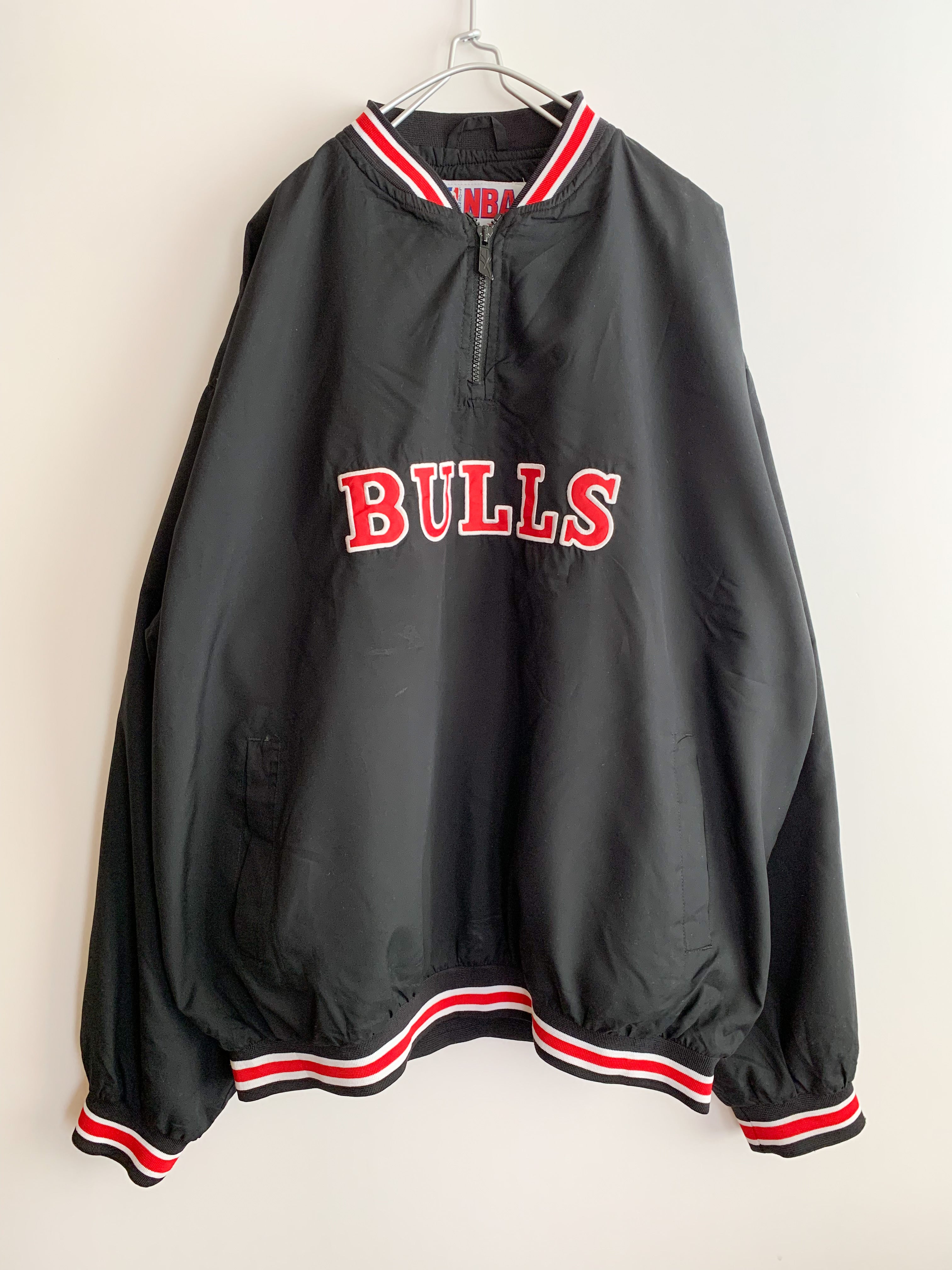 【 90s Reebok 】CHICAGO BULLS  NYLON JACKET