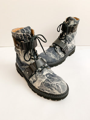 【 EMPORIO ARMANI 】Bleach Design Dnime Boots