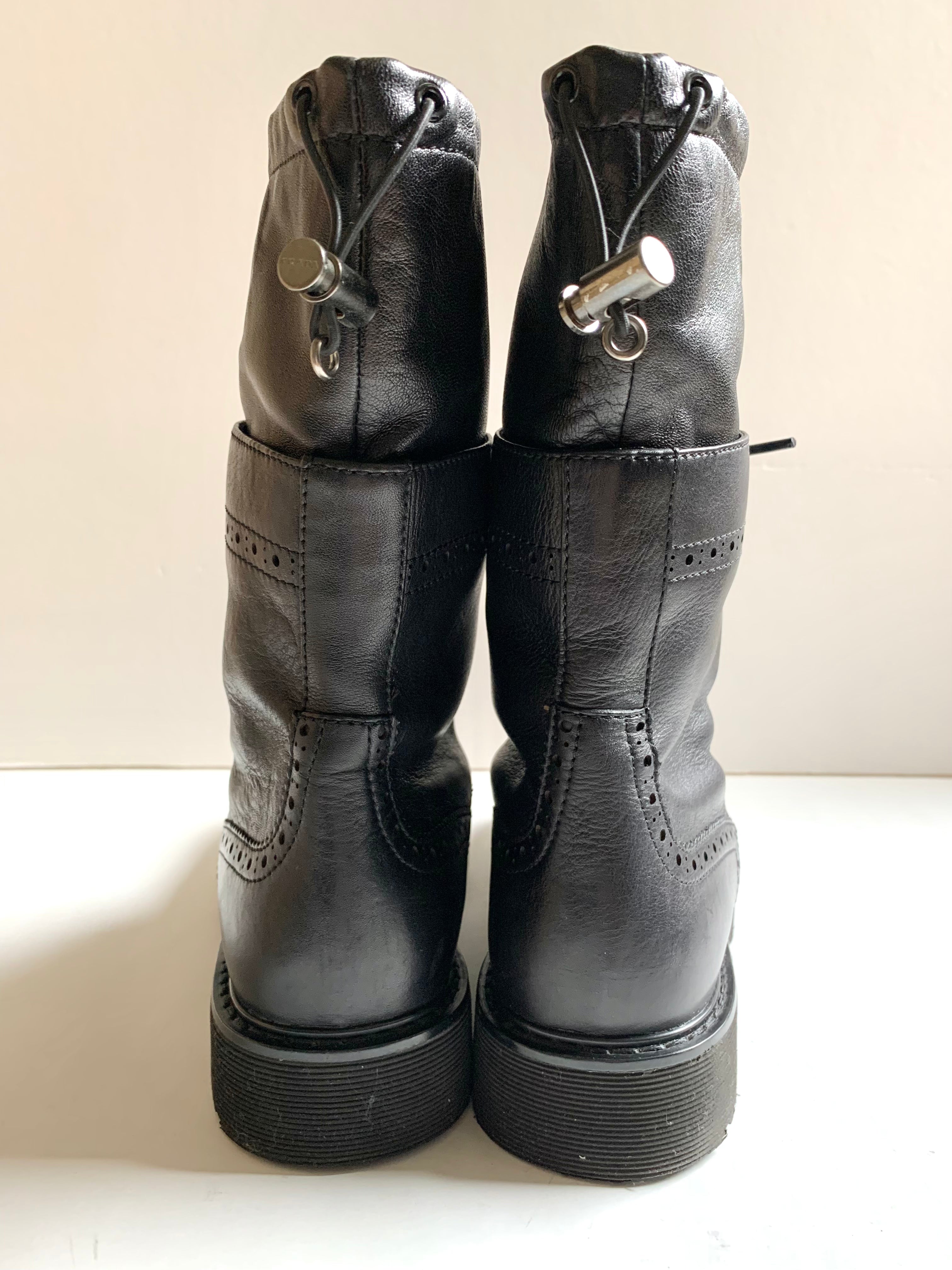 【 PRADA 】Wing tip Layerd Shoes