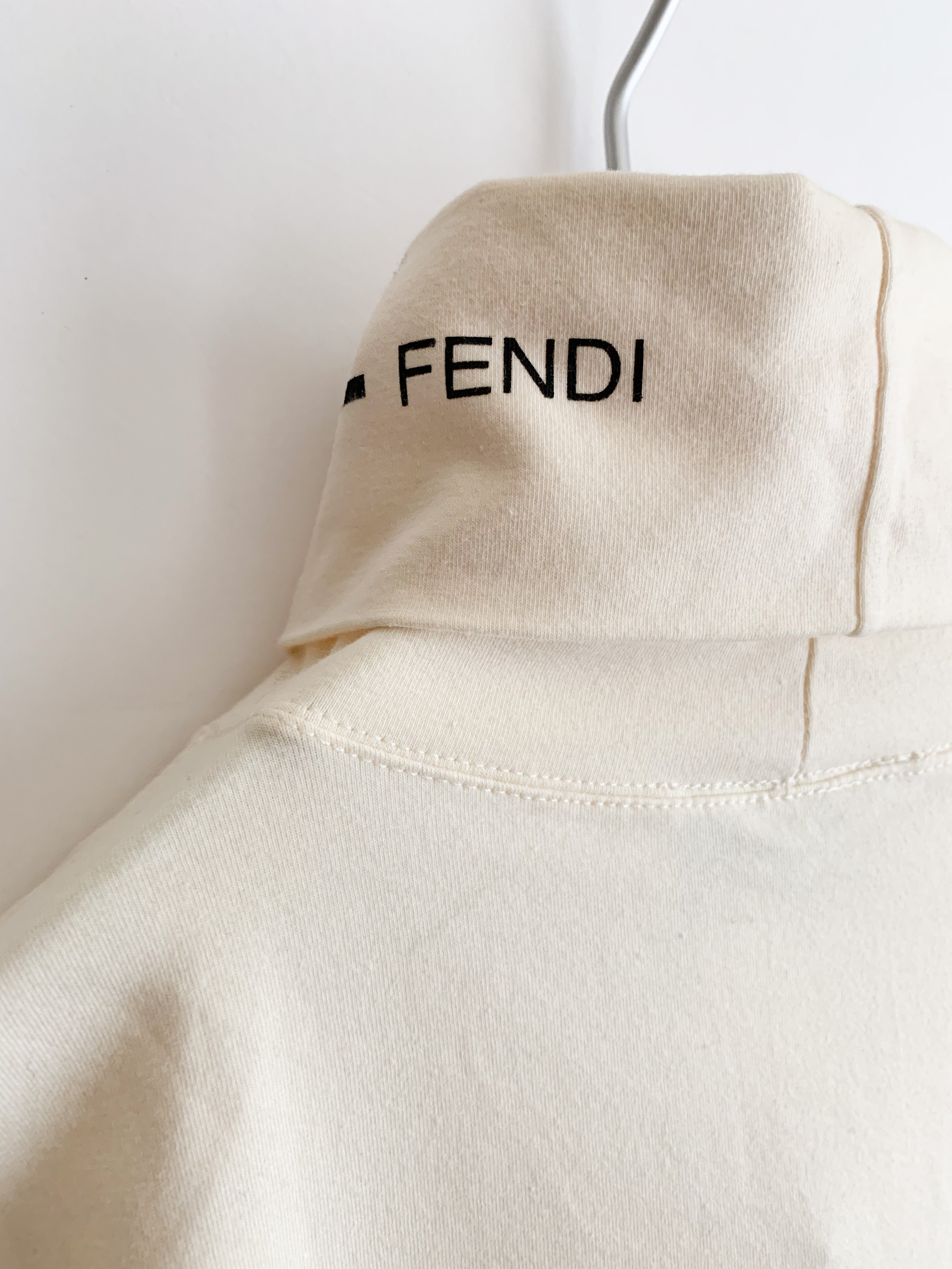 【 FENDI 】 TURTLE NECK CUT SEW