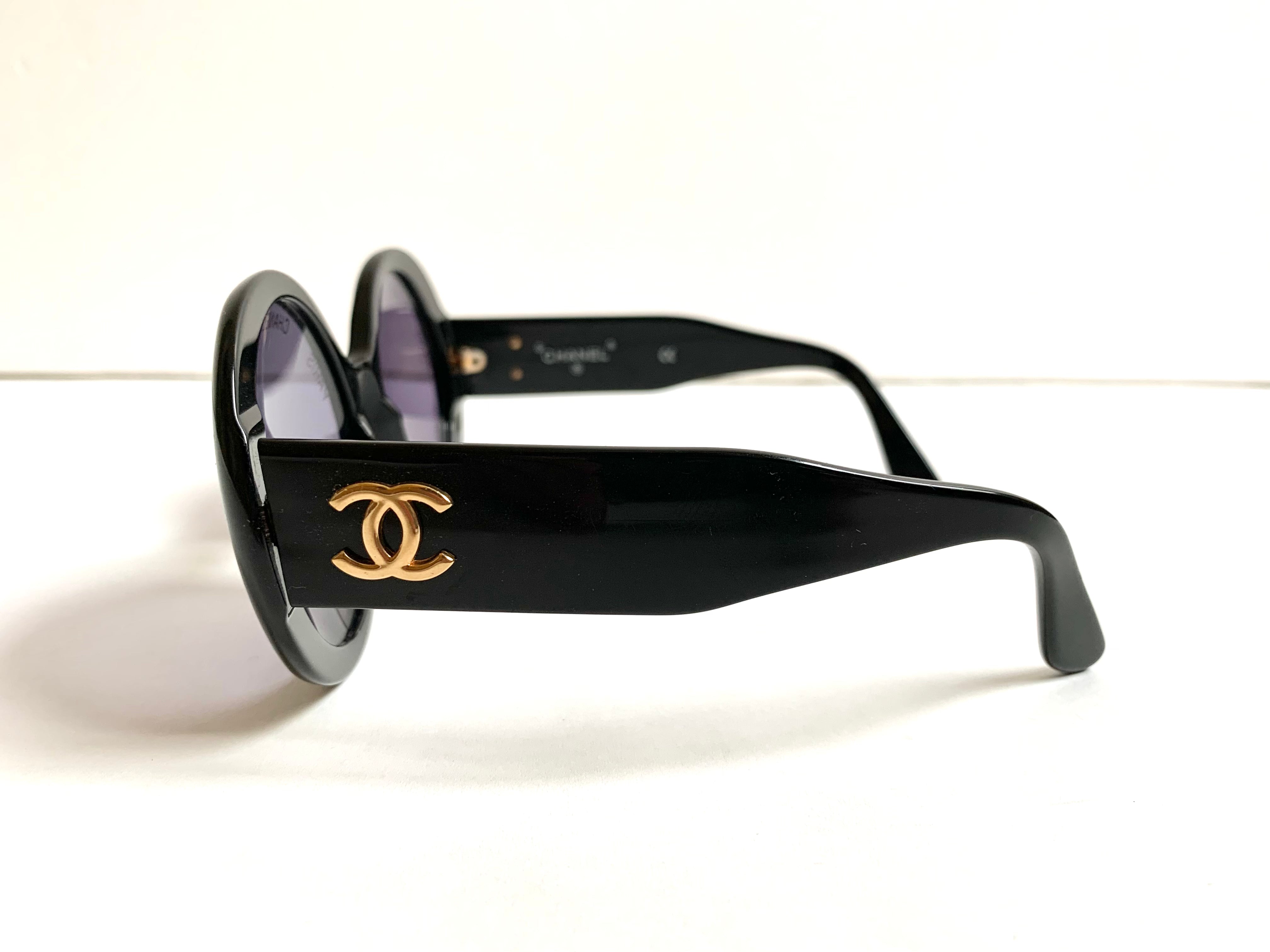 【 VINTAGE CHANEL 】LOGO Design Sunglasses