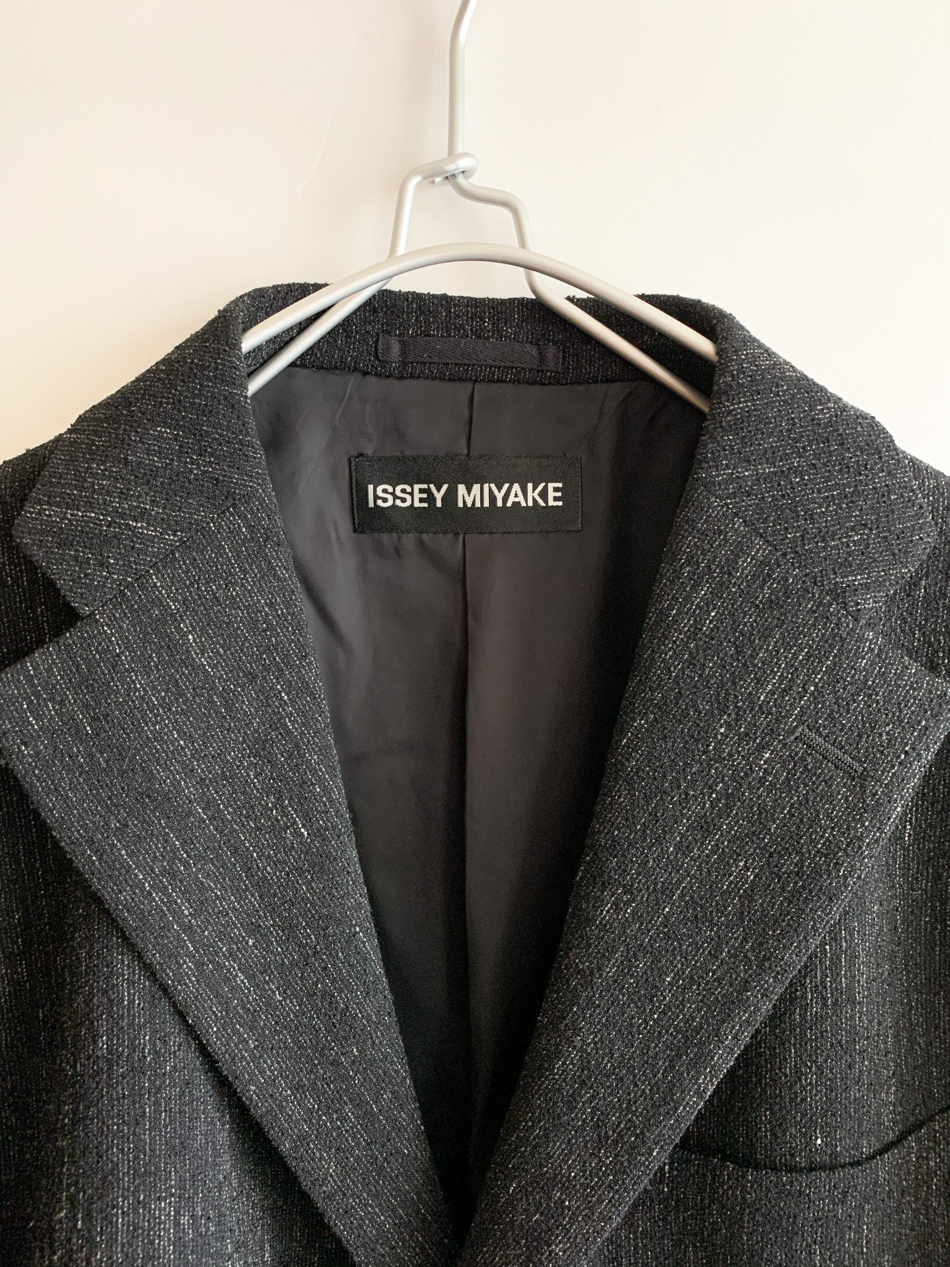 【 ISSEY MIYAKE 】Tailored Jacket