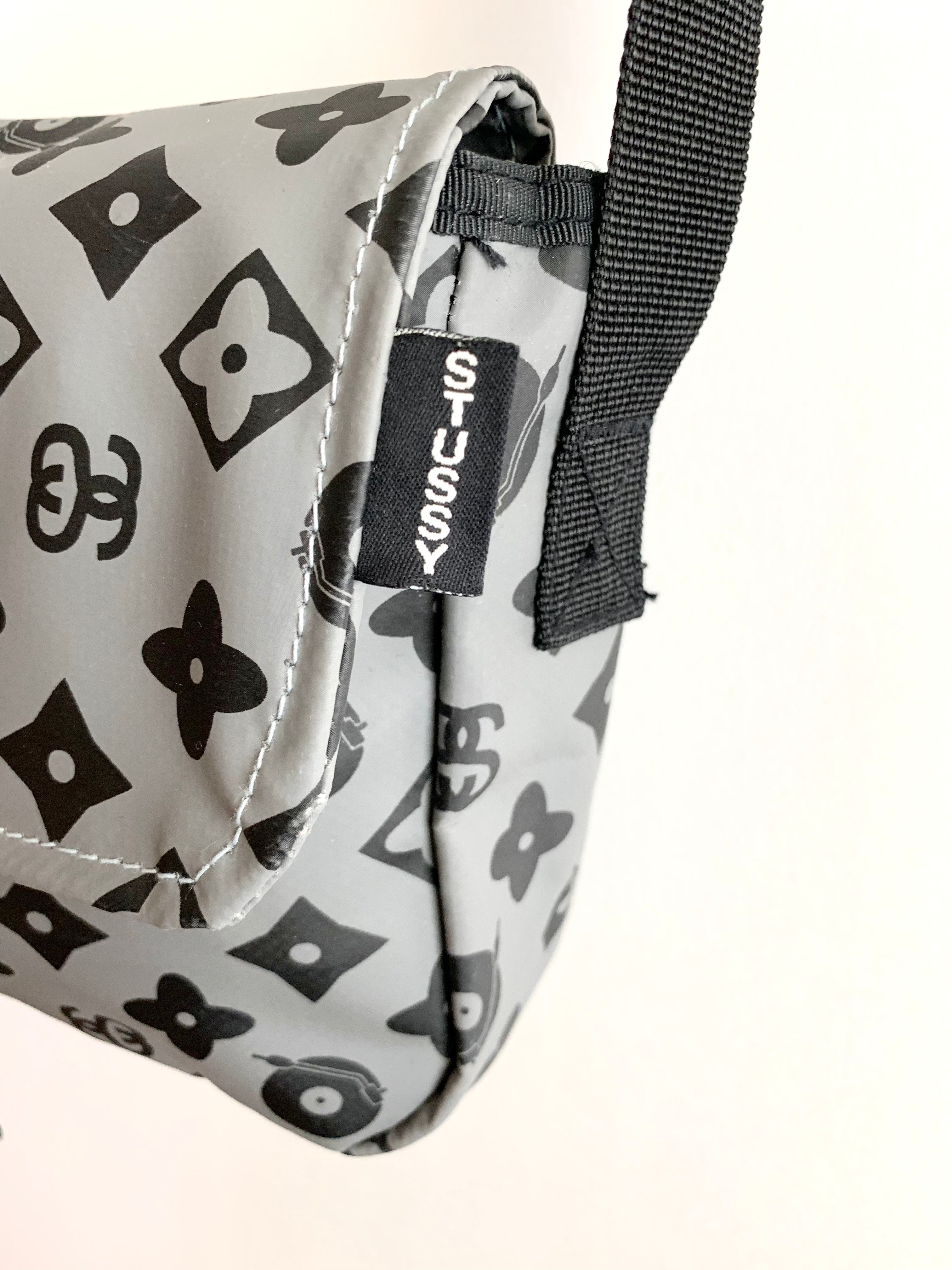 【 90s STUSSY 】Monogram Shoulder Bag