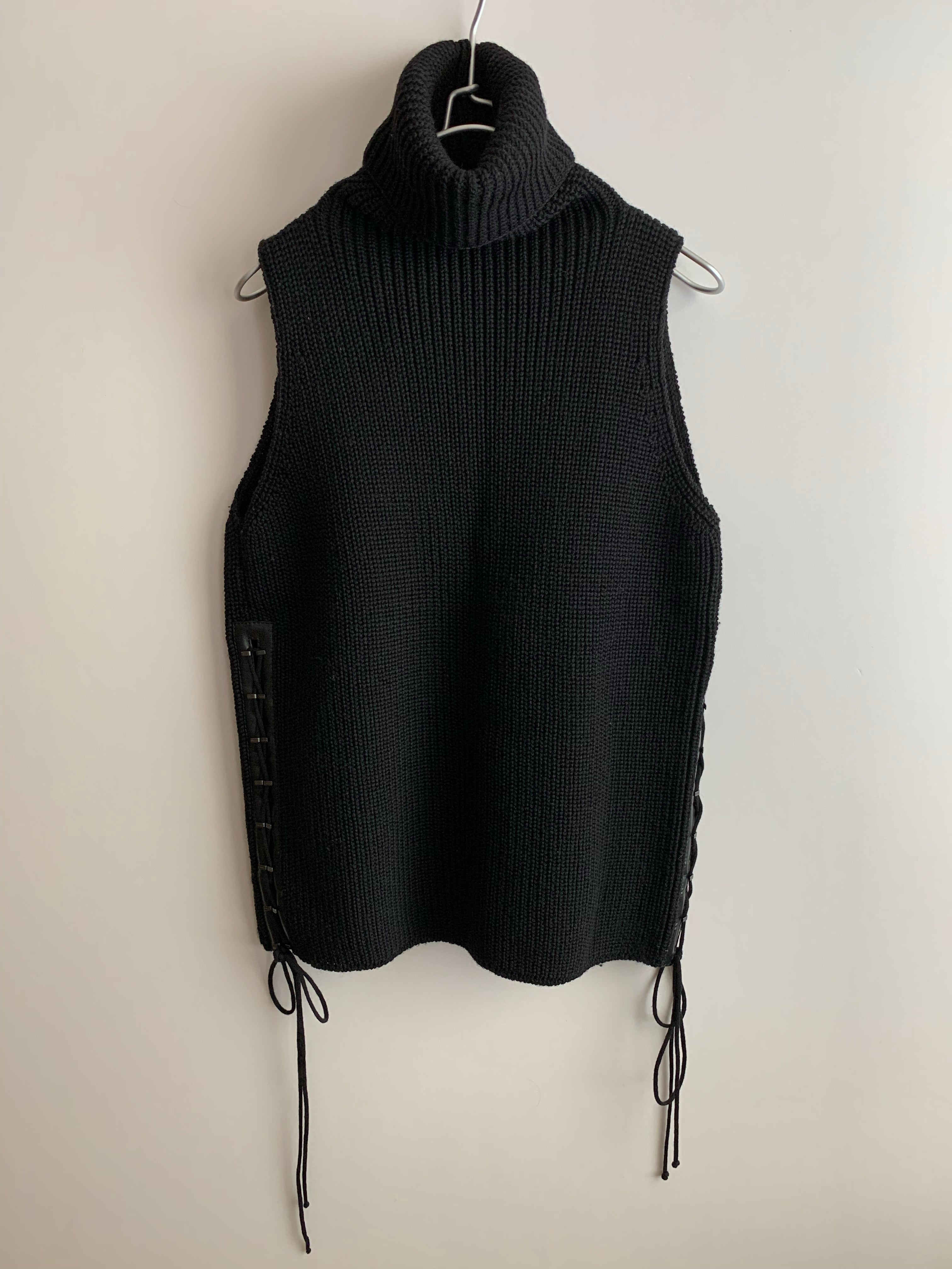 【 GUCCI 】LACE UP KNIT VEST