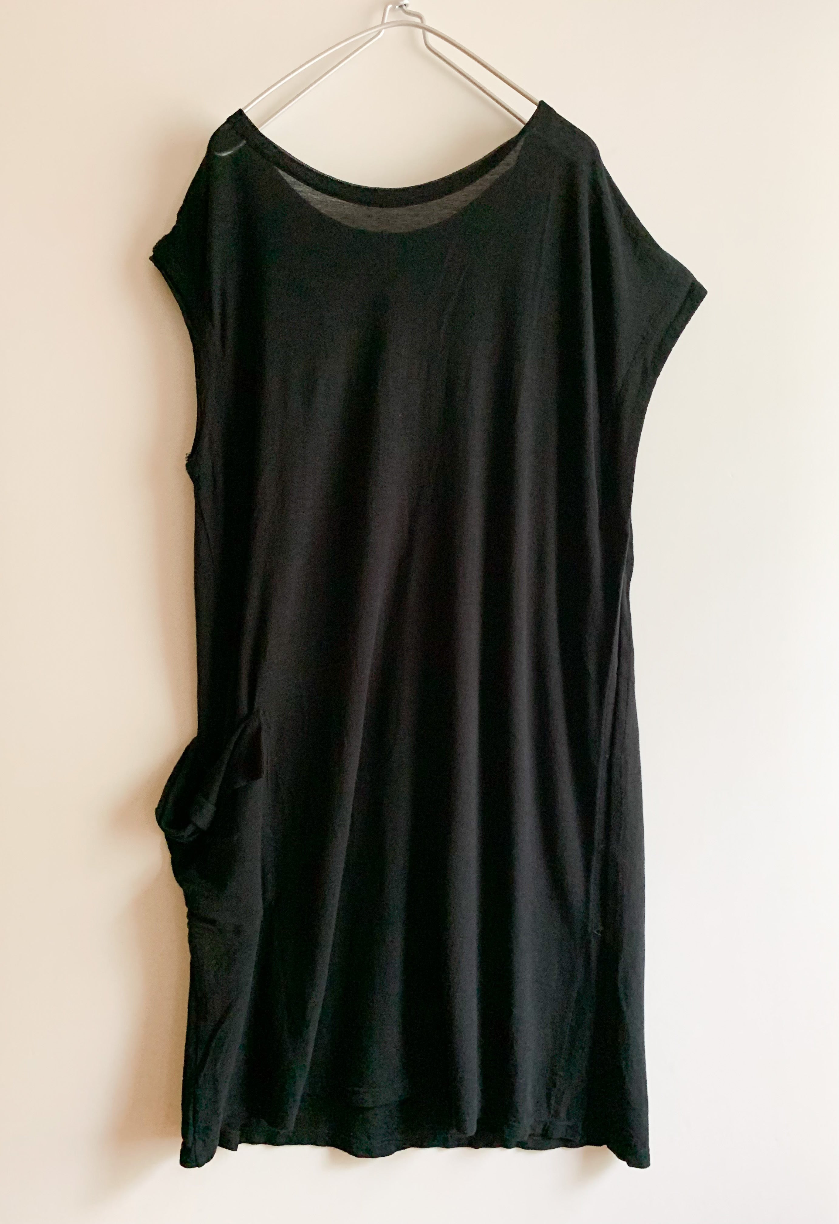 【 Yohji Yamamoto +Noir 】 No Sleeve One Pieces
