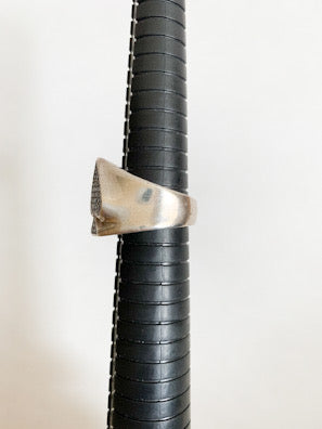 【 PUERTA DEL SOL 】Spade Ring