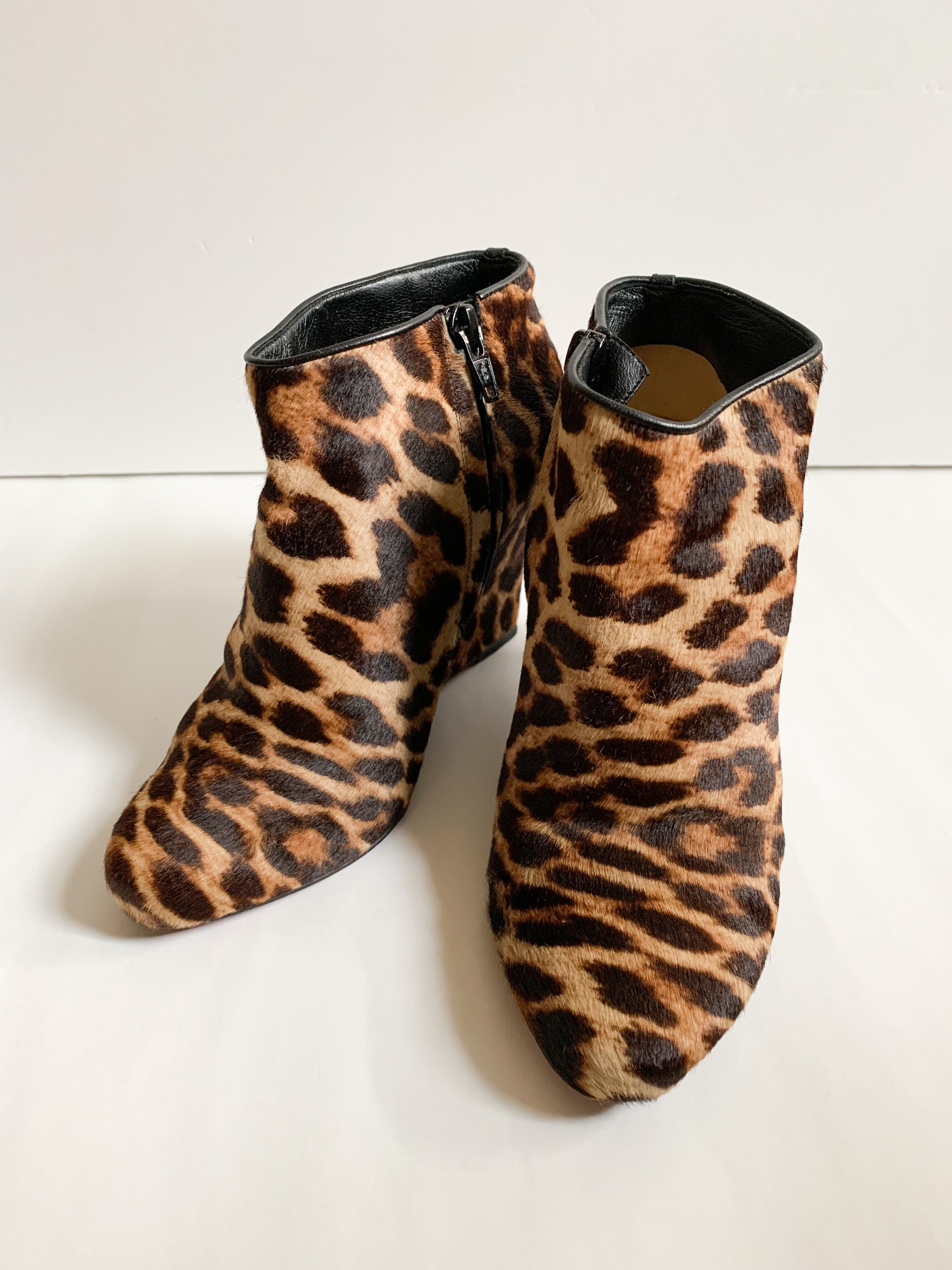 【 Christian Louboutin 】 Leopard Boots