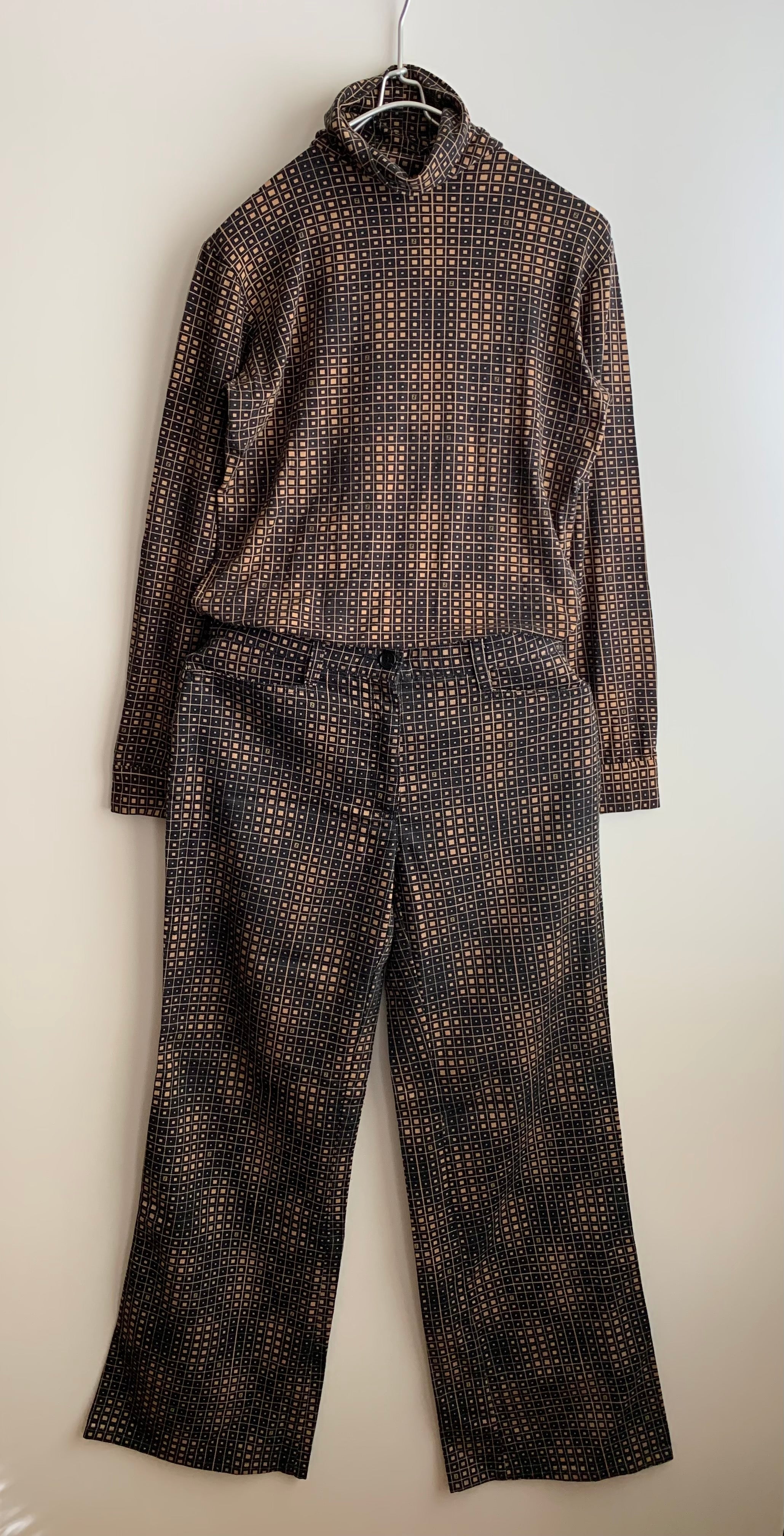 【 FENDI 】 SET UP TOPS&BOTTOMS