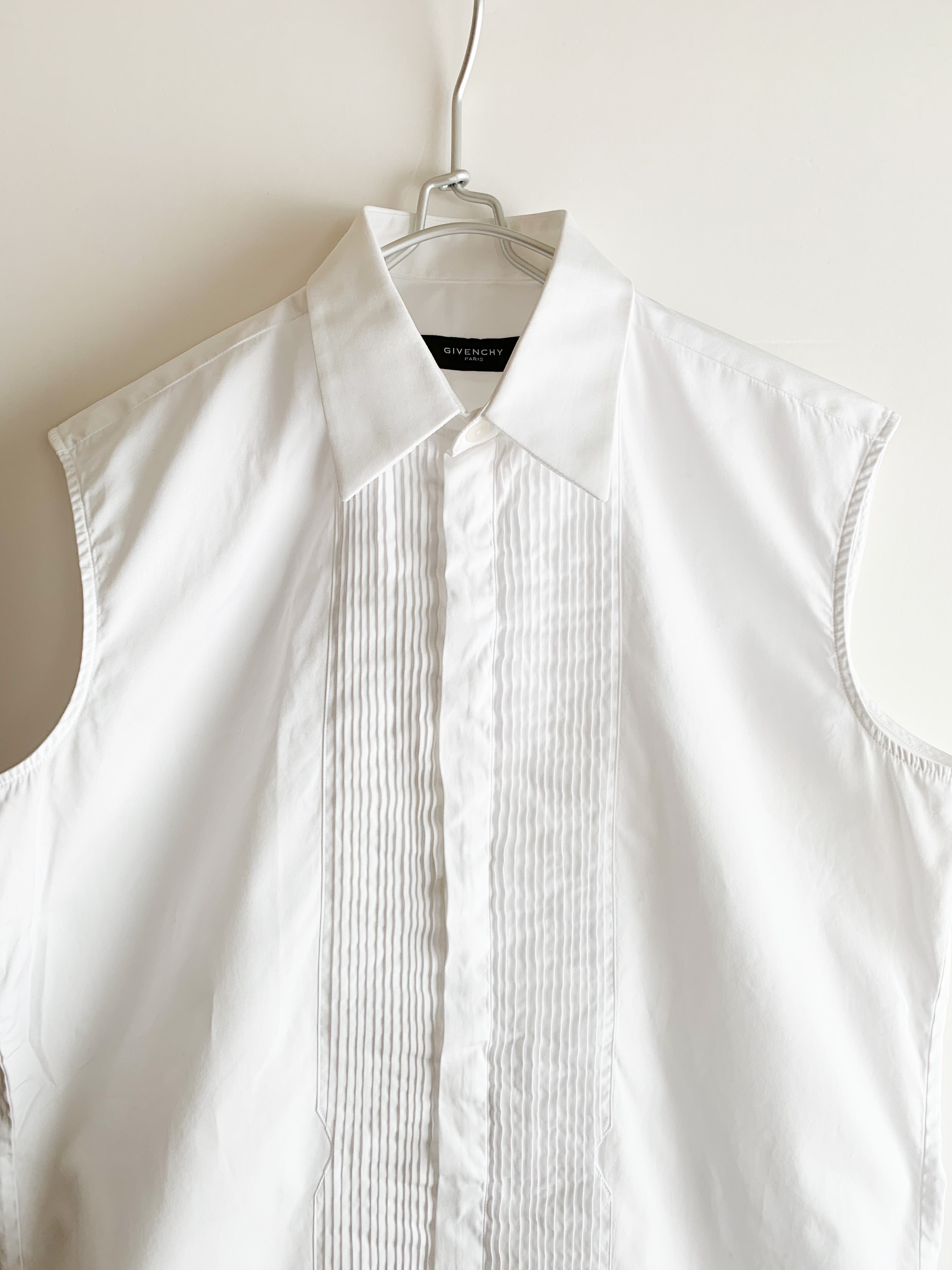 【 GIVENCHY Paris 】 No-Sleeve Dress Shirts