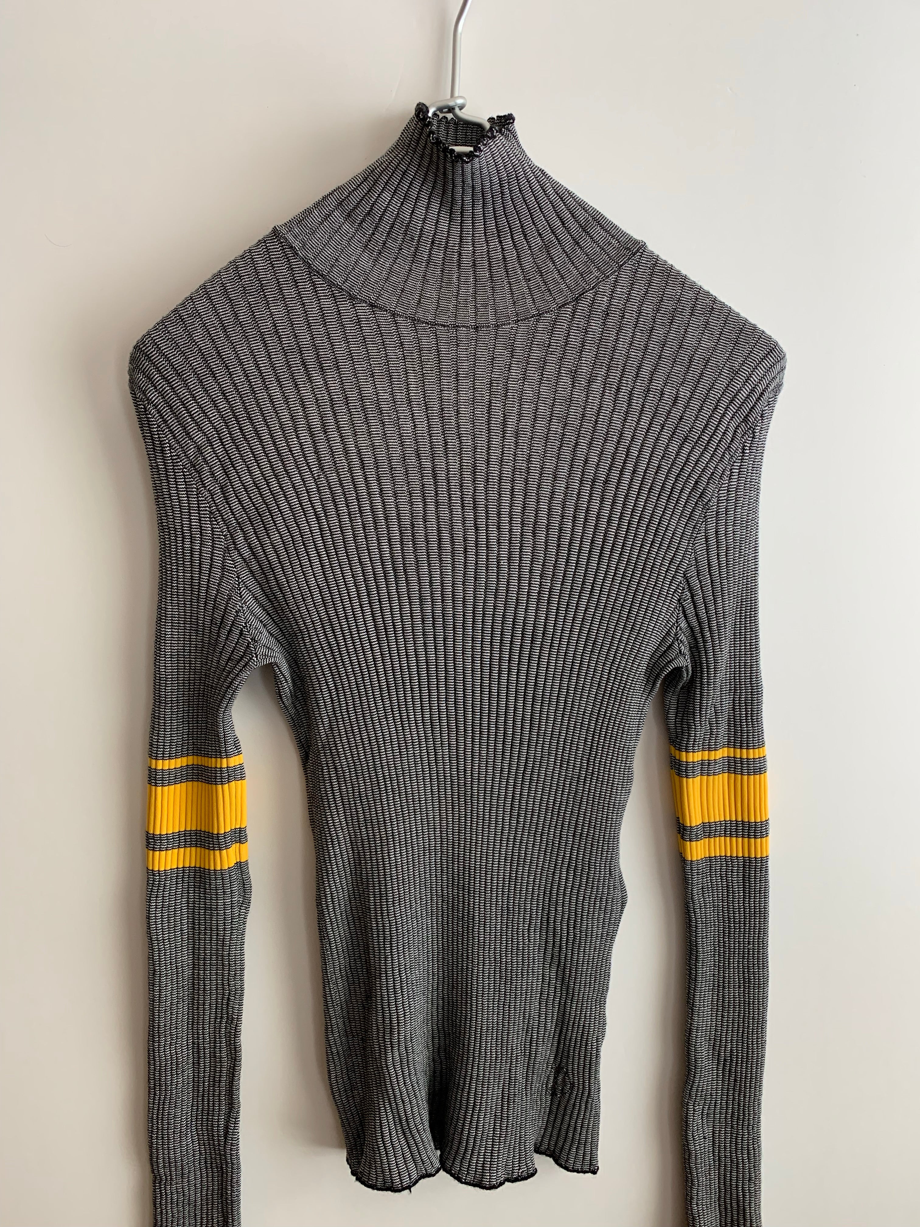 【 LOUIS VUTTON 】RIB TURTLE NECK  KNIT