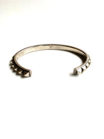 画像をギャラリービューアに読み込む, 【 Dhyana x Gild 】 Studs Bangle
