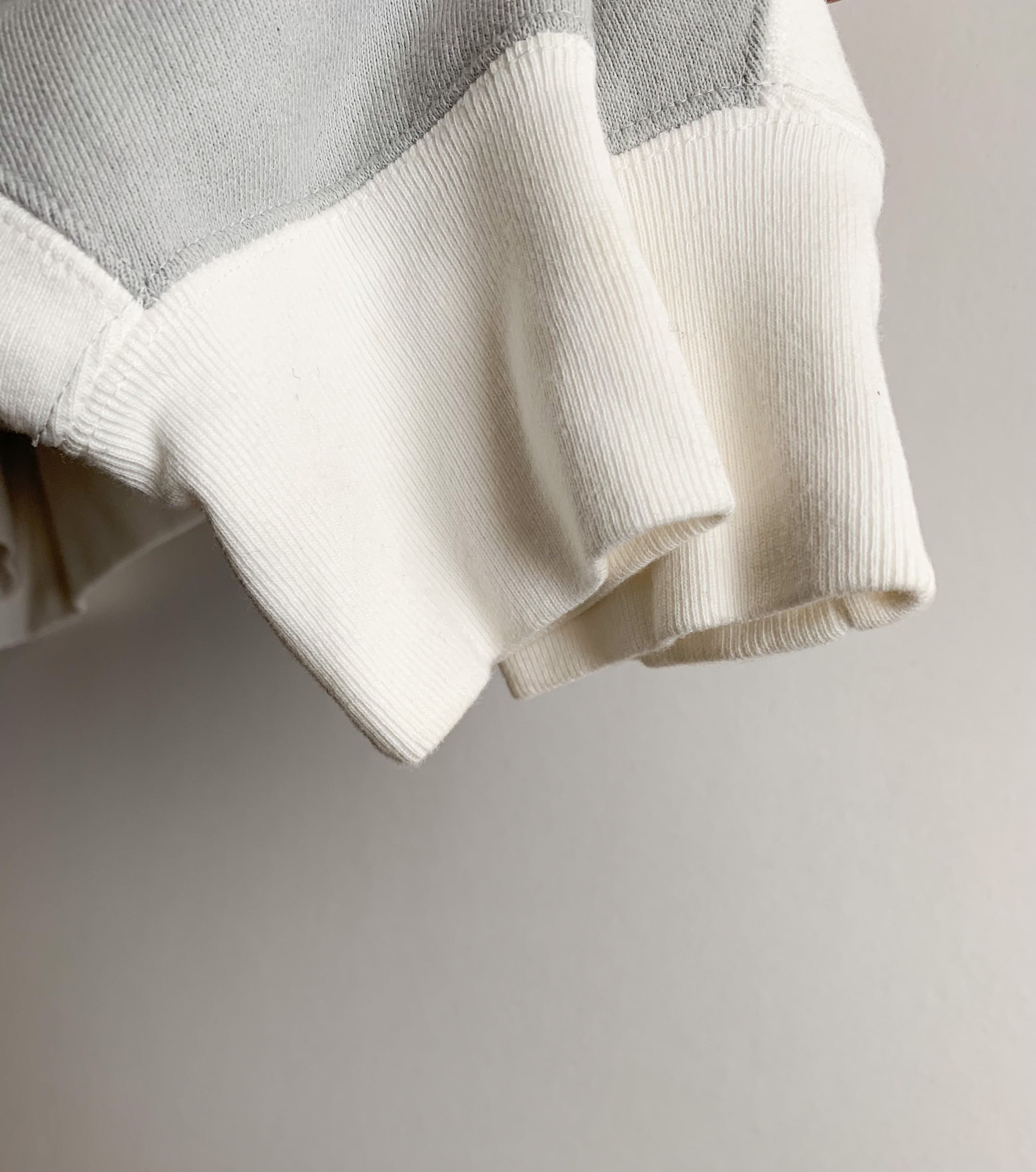 【 C.E 】 By colour Sweat