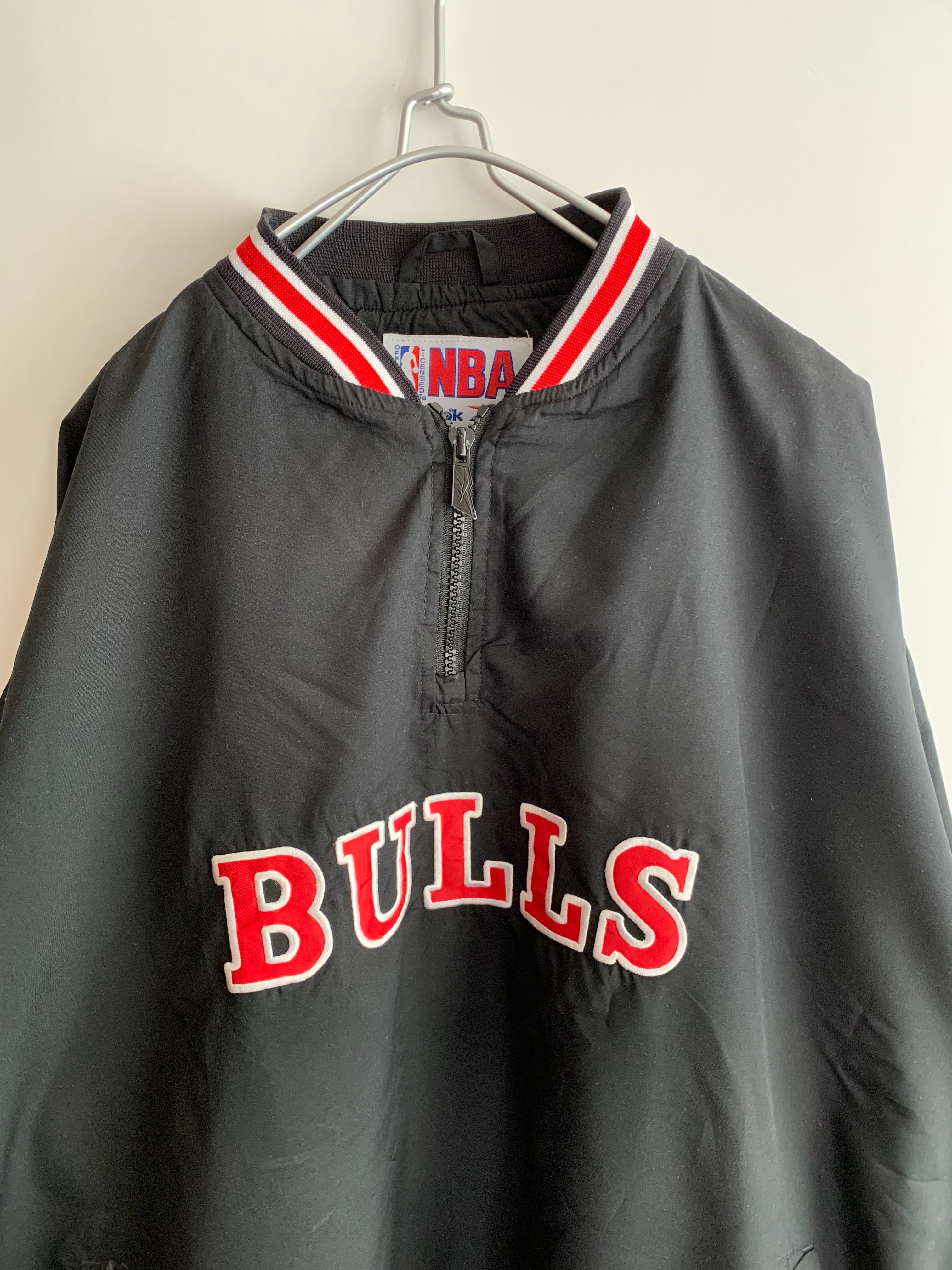 【 90s Reebok 】CHICAGO BULLS  NYLON JACKET