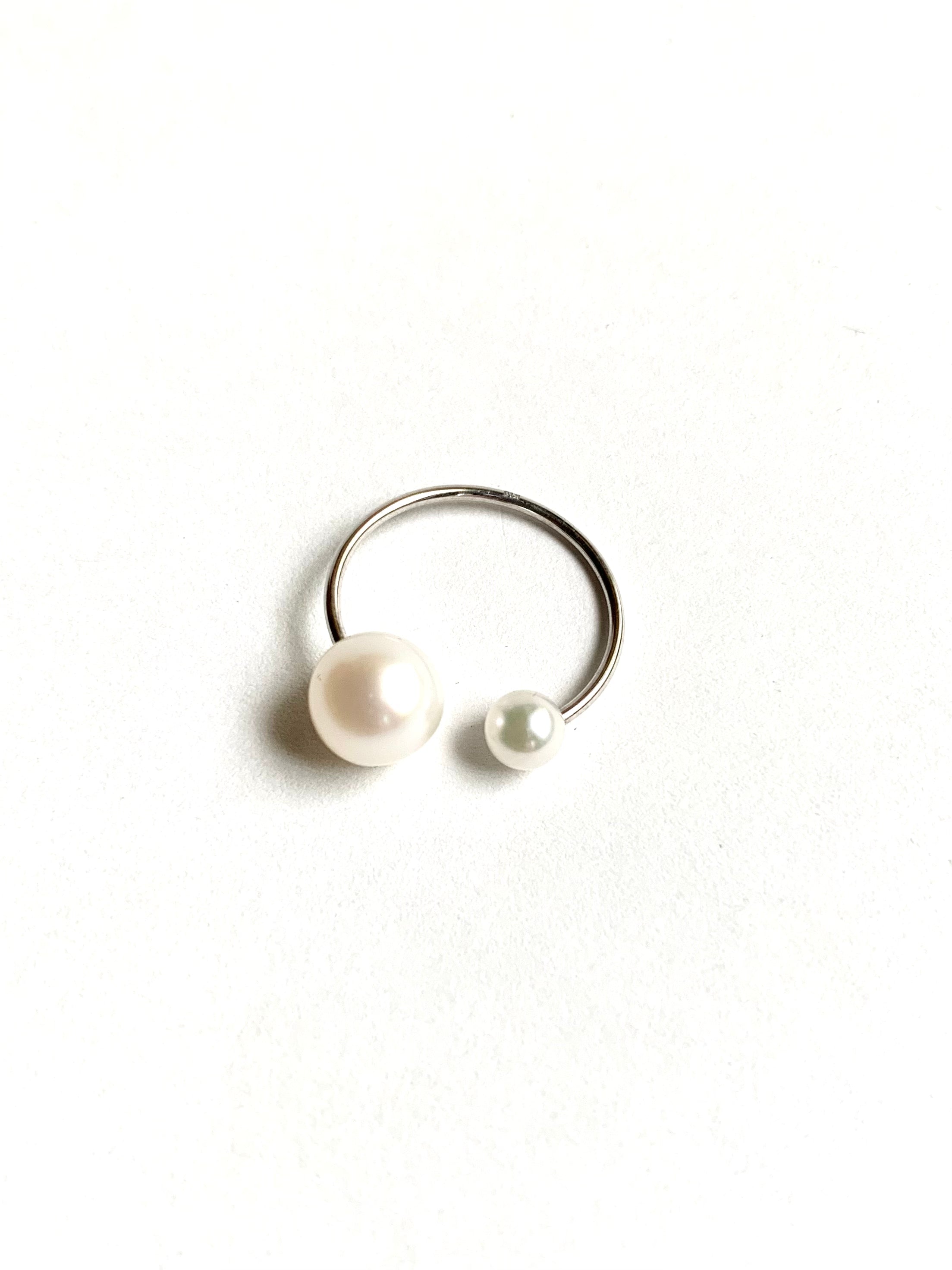 【 HIROTAKA 】Pearl ear cuff