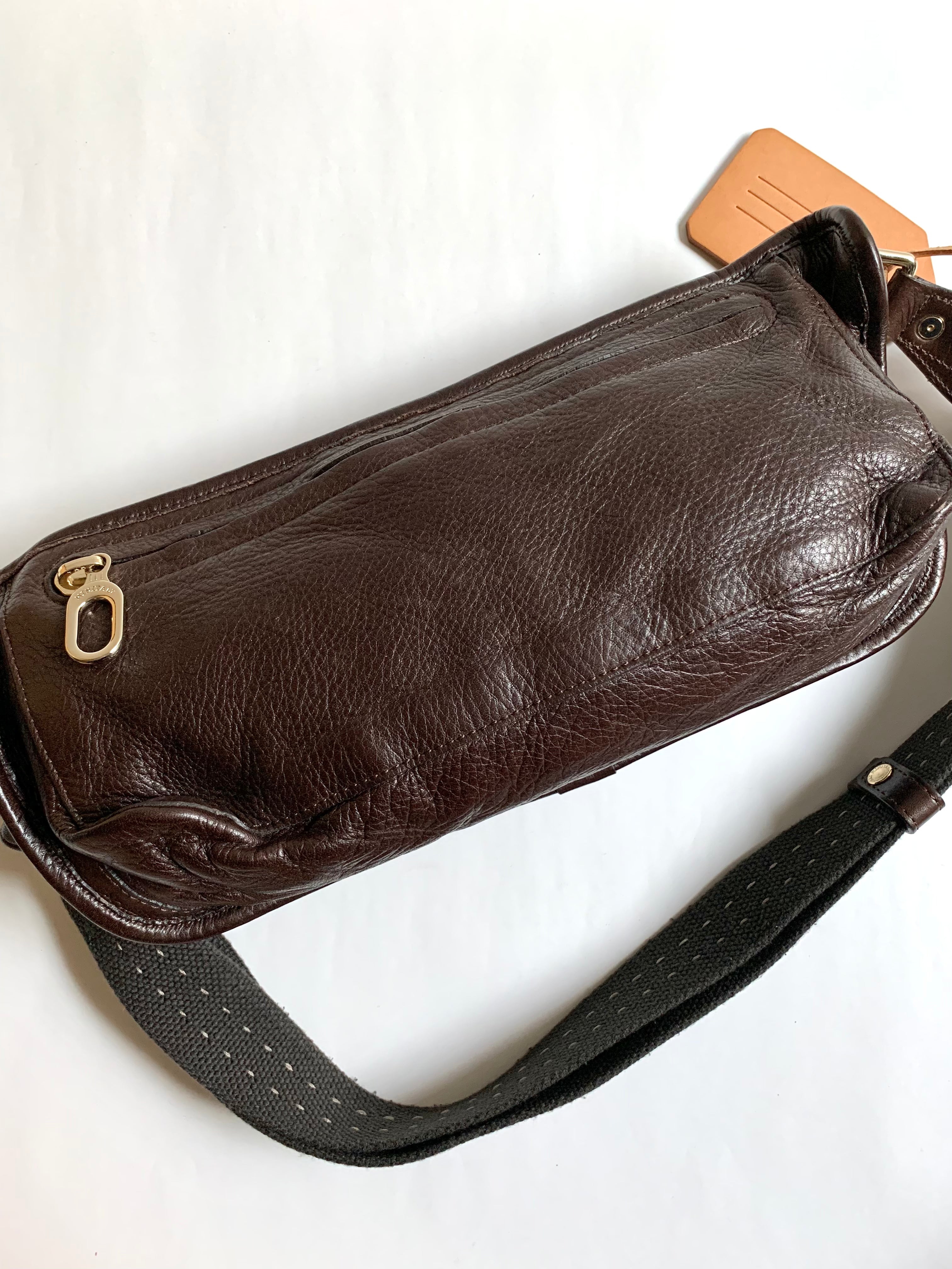 【 aniary minitaly 】Leather  Body Bag