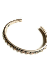 画像をギャラリービューアに読み込む, 【 Dhyana x Gild 】 Studs Bangle
