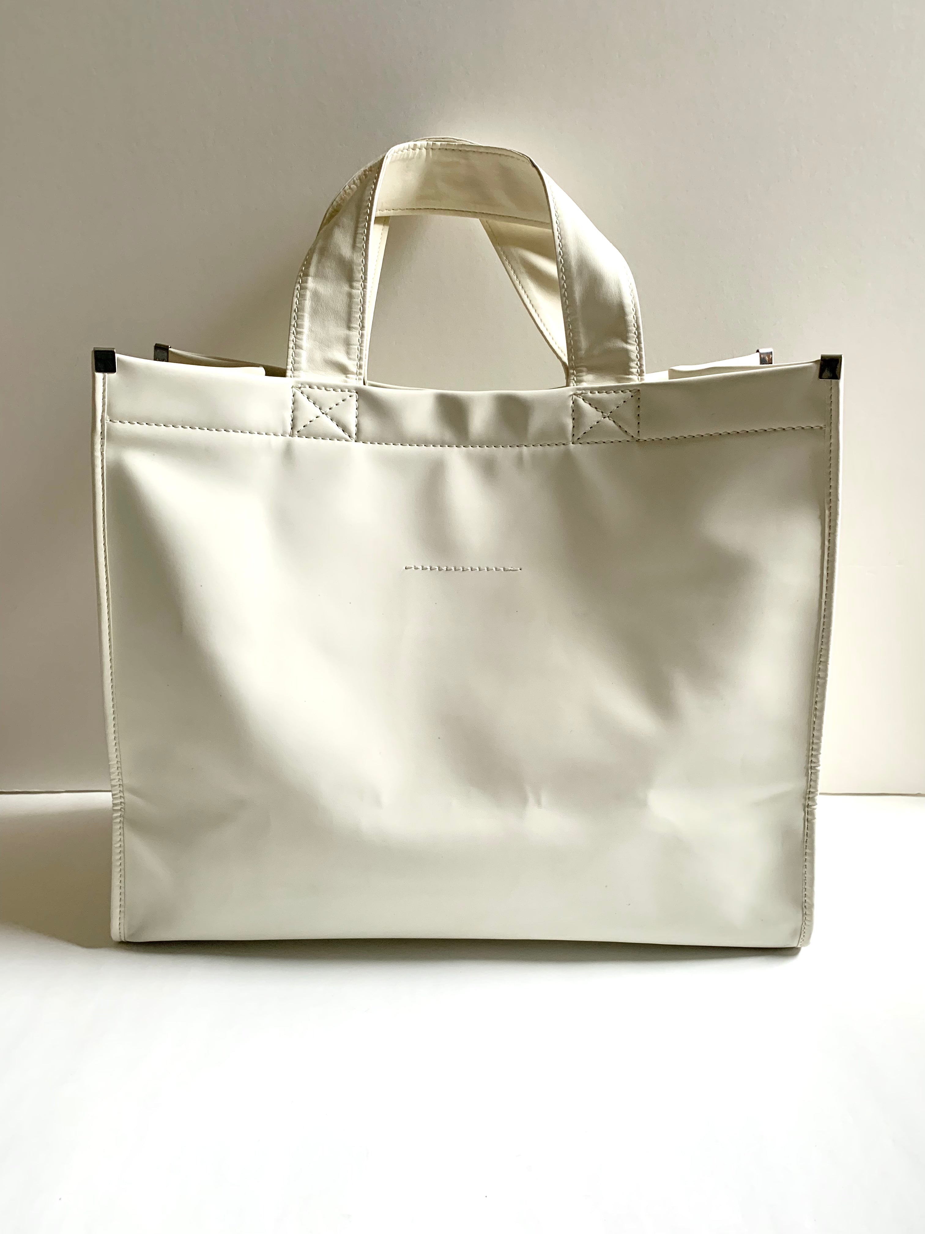 【 MM6 Maison Margiela 】Pvc Logo toto Bag