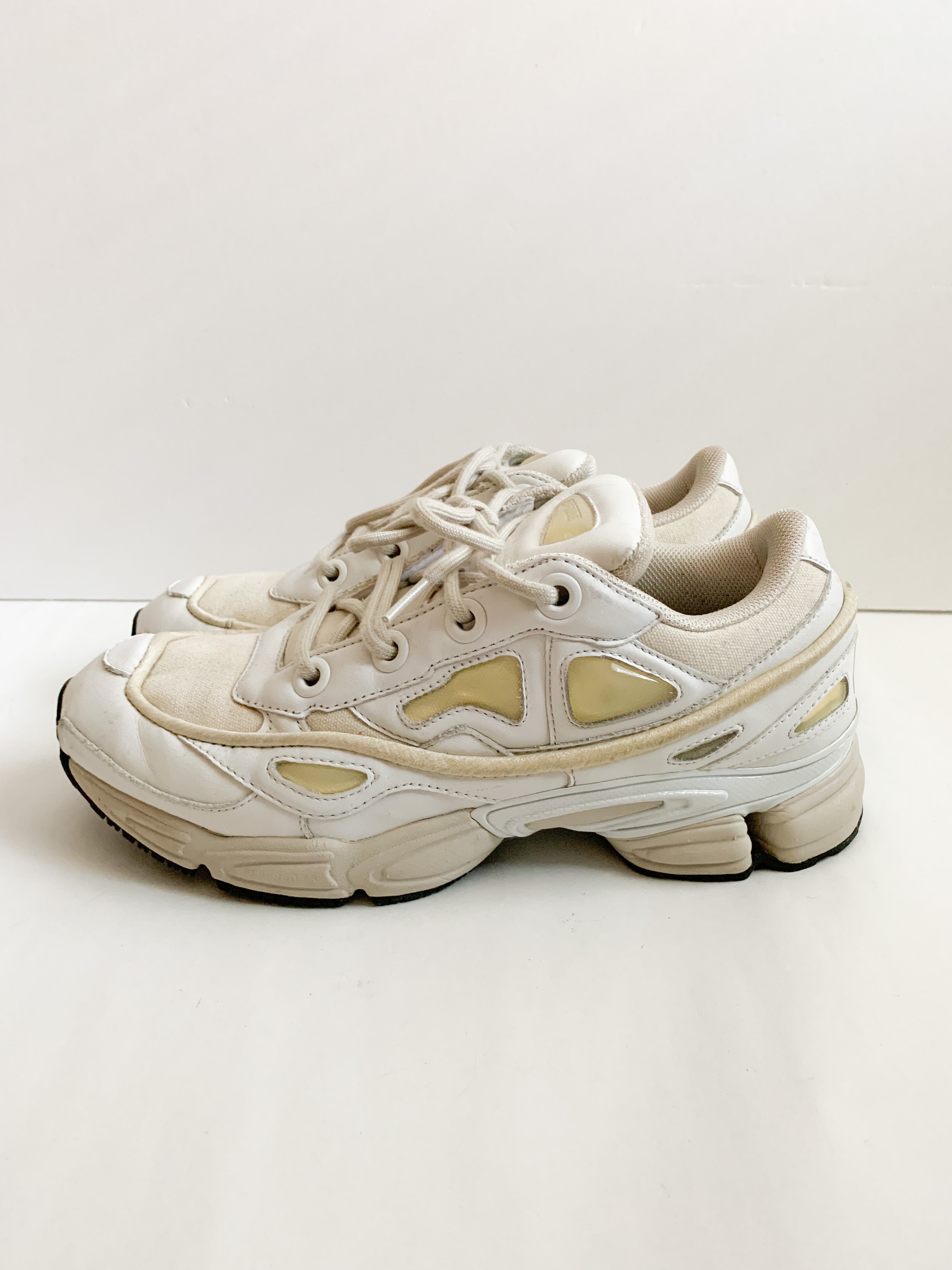 【 RAF SIMONS × ADIDAS 】Ozweego