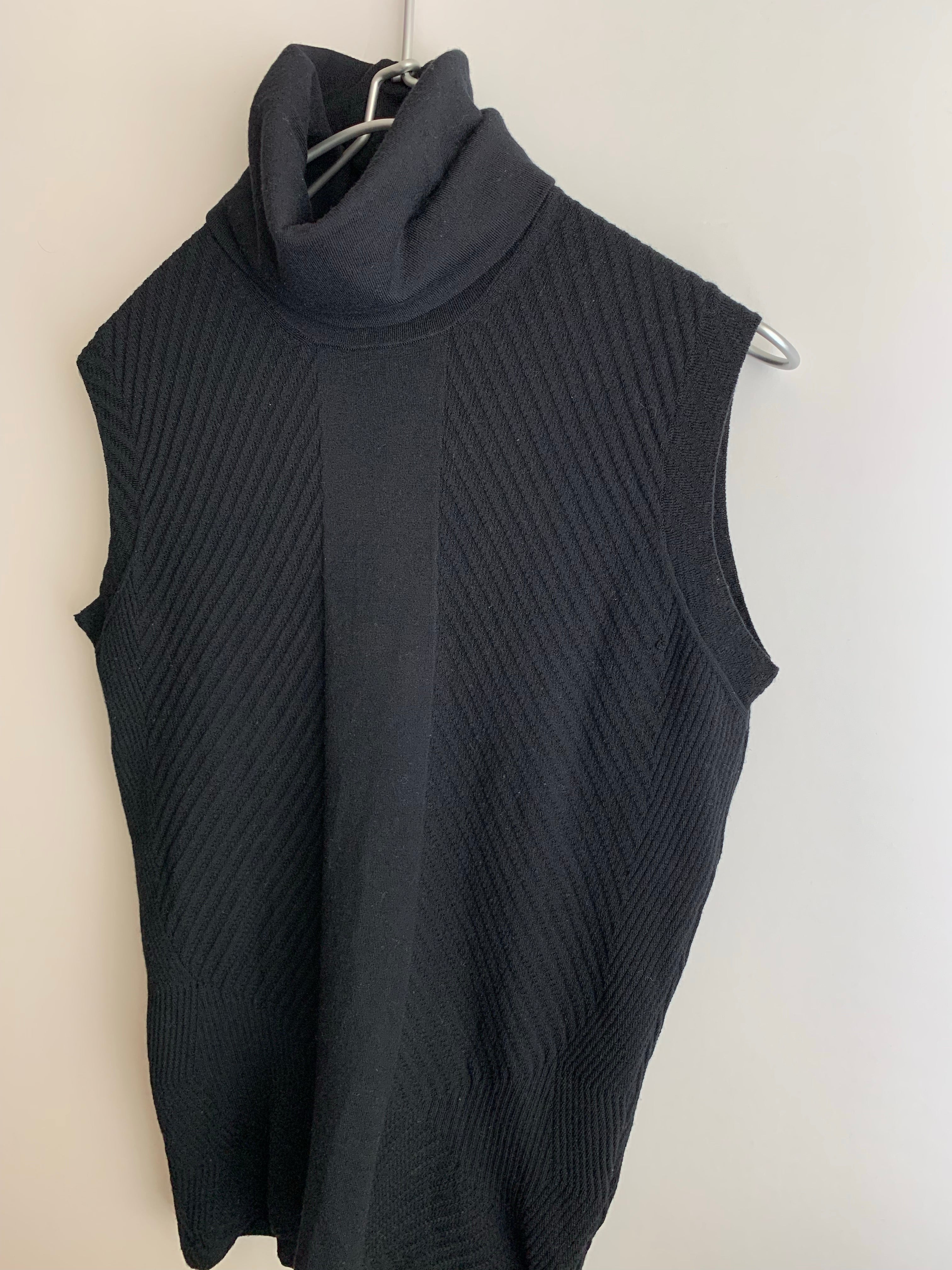 【 JIL SANDER 】TURTLE NECK KNIT VEST