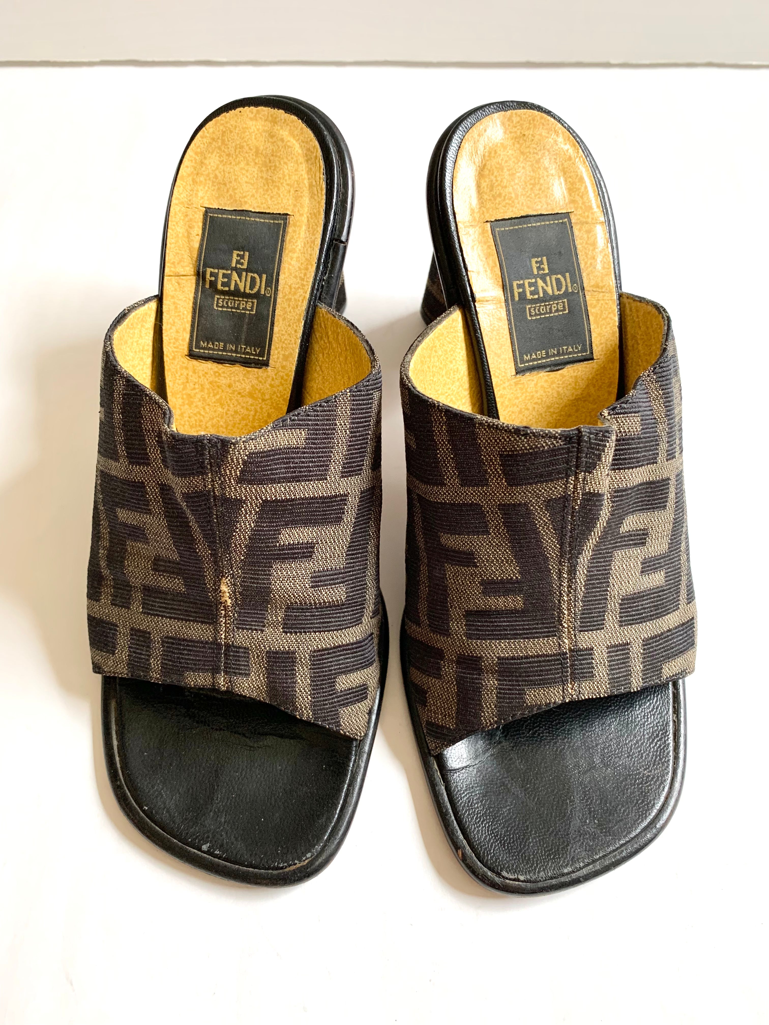 【 FENDI  】 Zucca Design Sandal