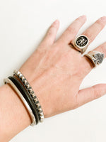 画像をギャラリービューアに読み込む, 【 Dhyana x Gild 】 Studs Bangle
