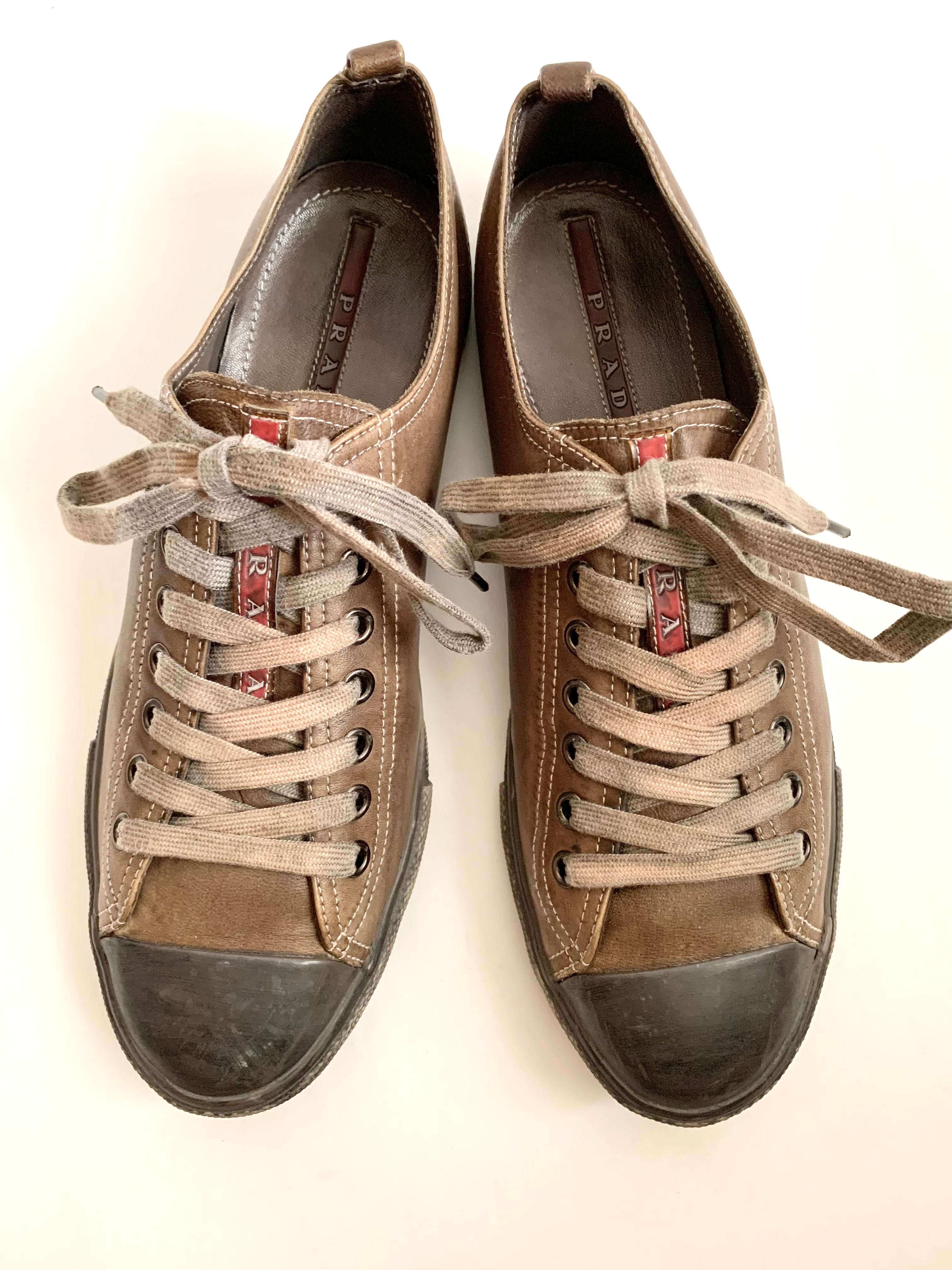 【 PRADA 】Leather Sneaker