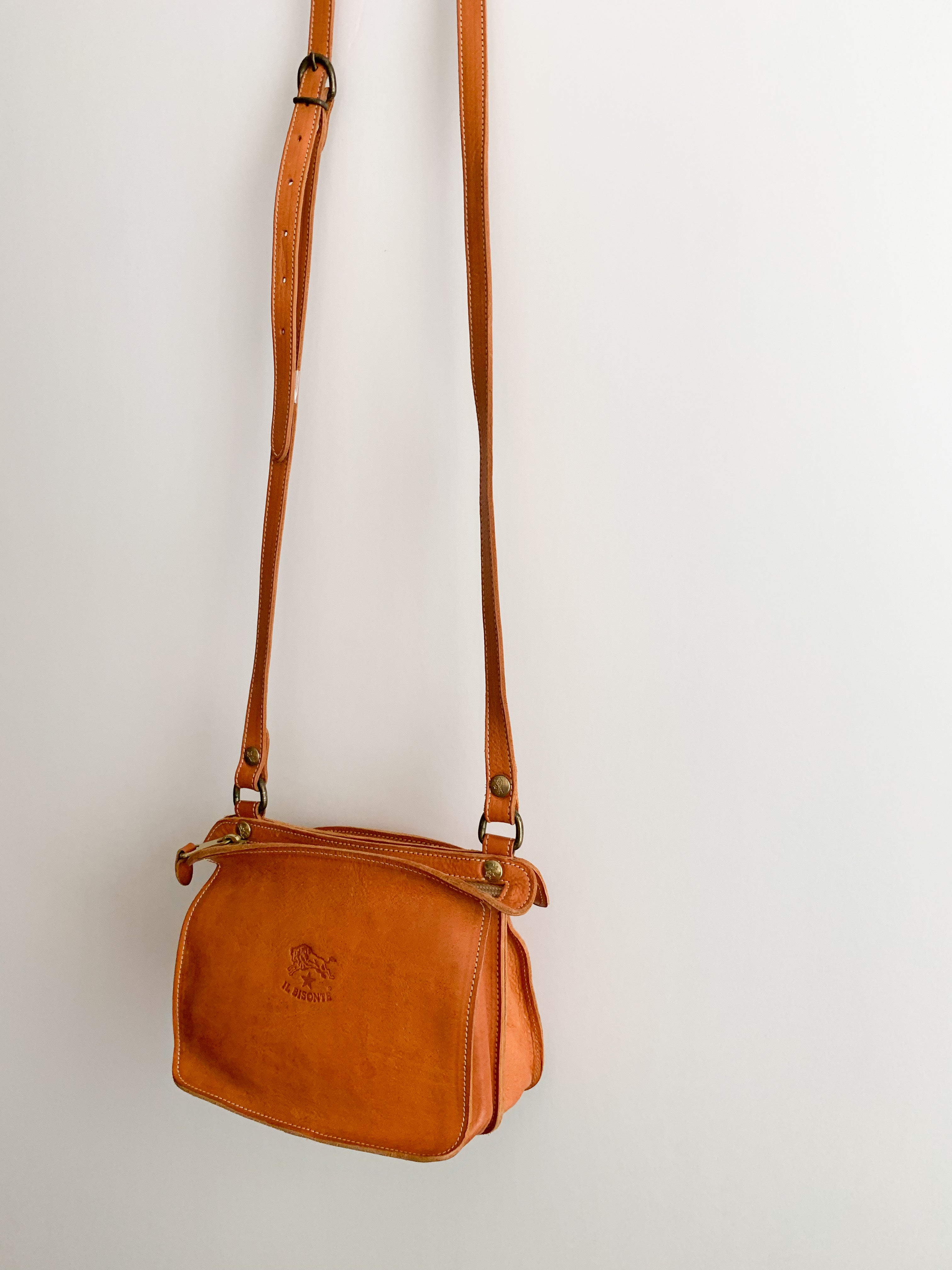 【 IL BISONTE 】Small Shoulder Bag