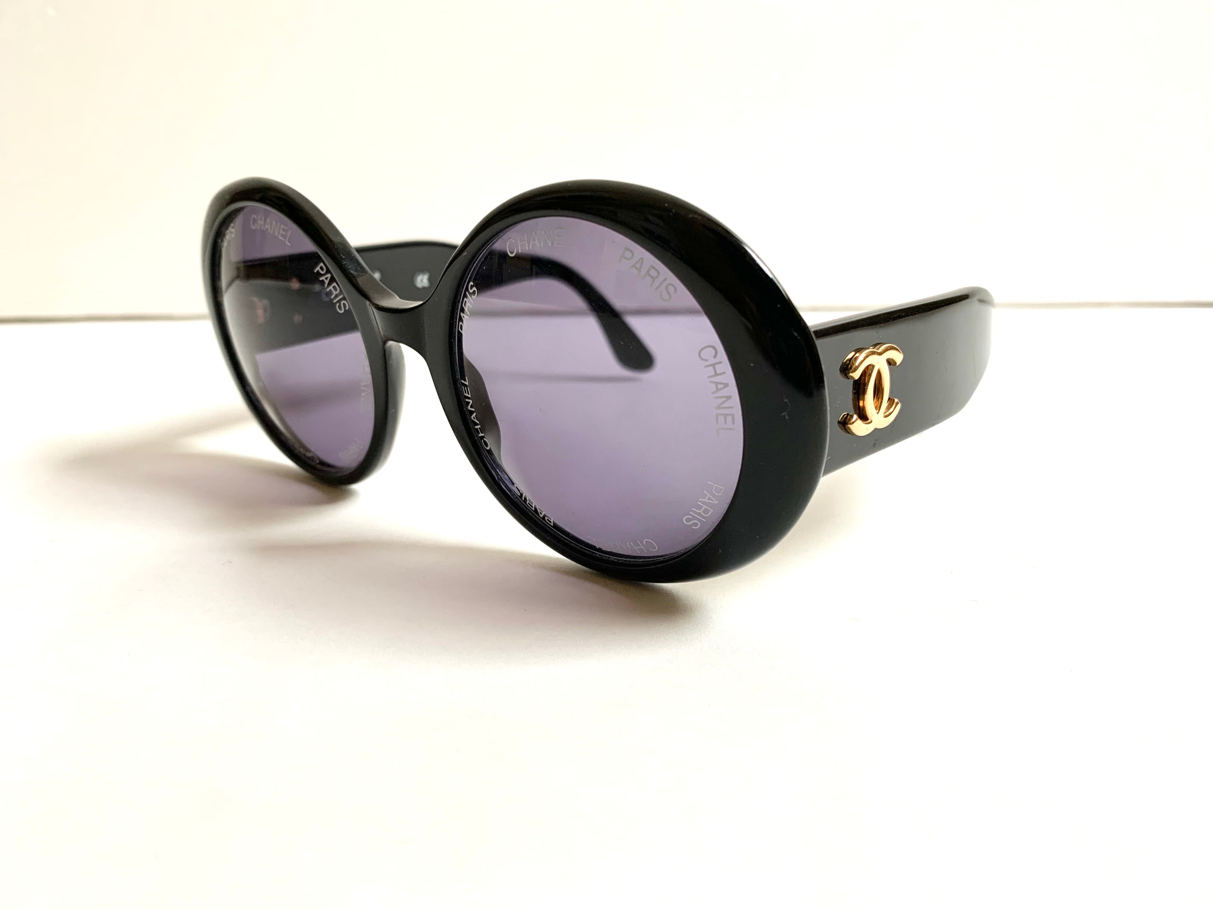 【 VINTAGE CHANEL 】LOGO Design Sunglasses