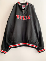画像をギャラリービューアに読み込む, 【 90s Reebok 】CHICAGO BULLS  NYLON JACKET
